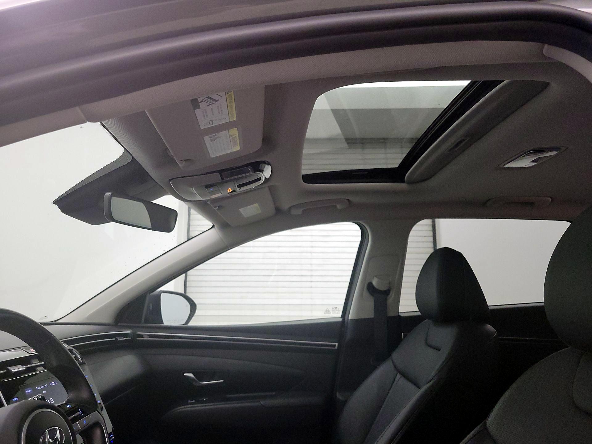 Thumbnail: 2023 Hyundai Tucson - 19