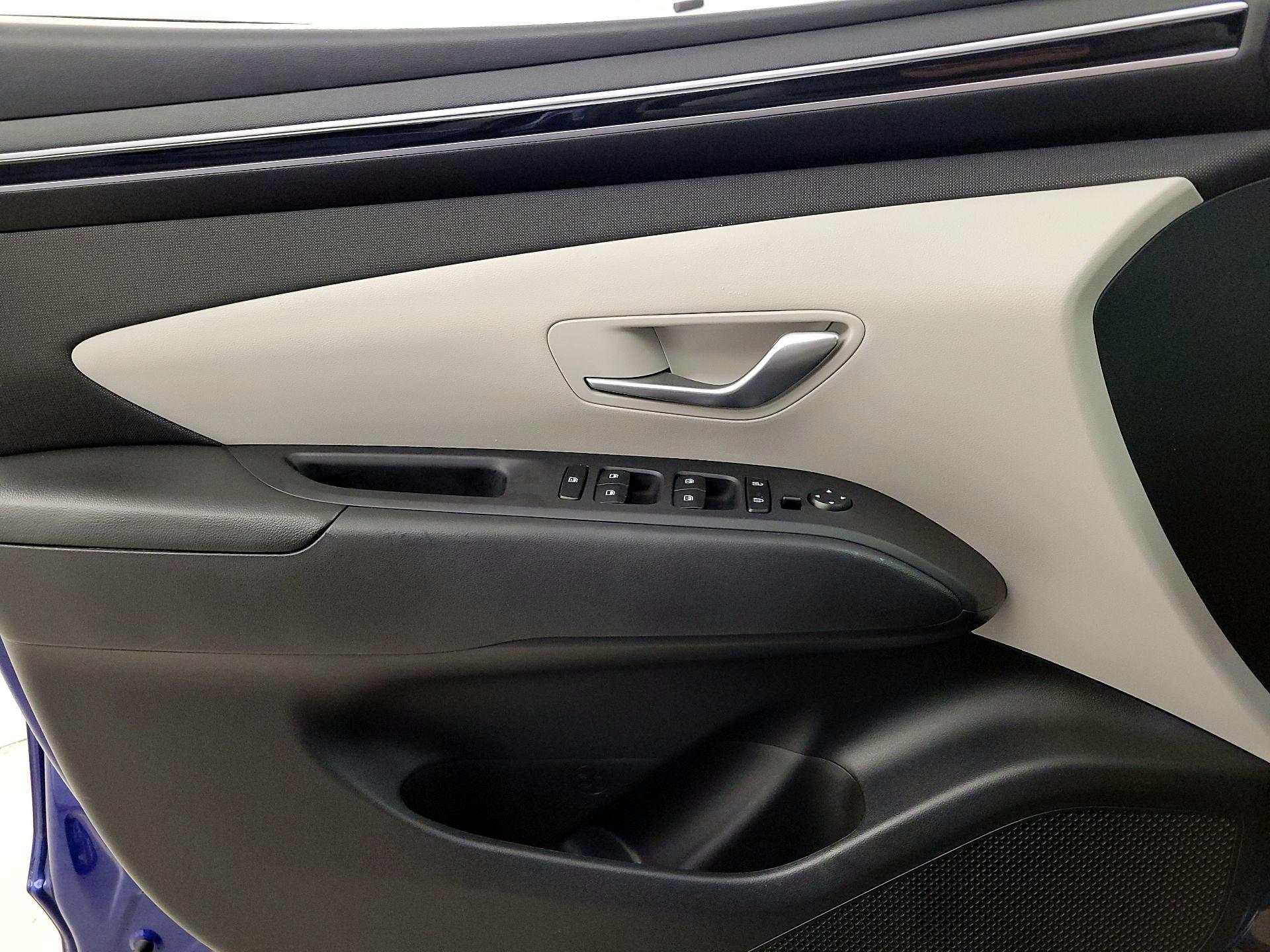 Thumbnail: 2023 Hyundai Tucson - 12