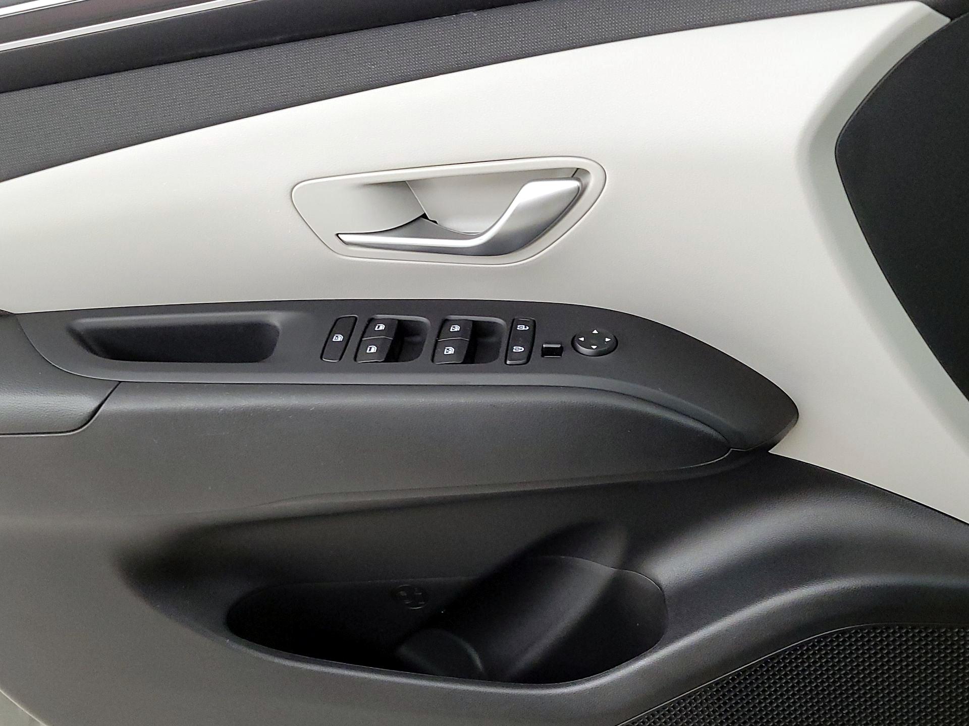 Thumbnail: 2023 Hyundai Tucson - 12