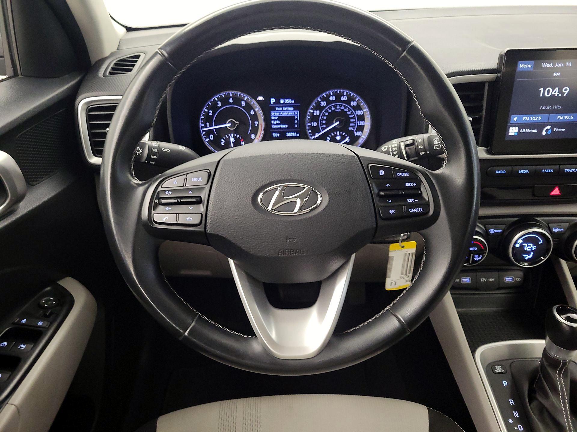 Thumbnail: 2022 Hyundai Venue - 10