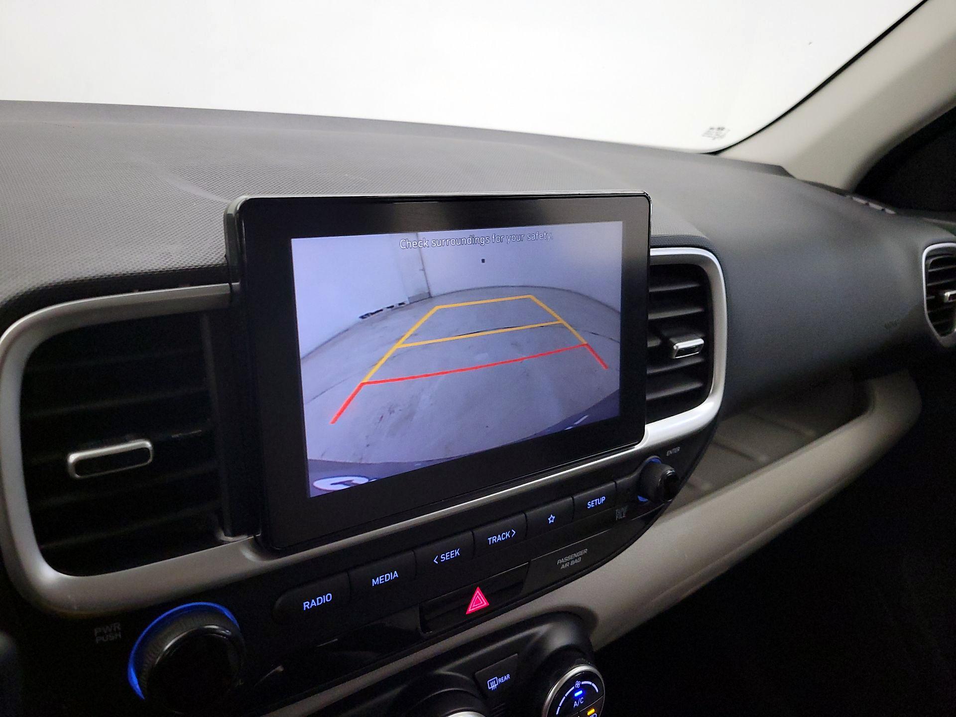 Thumbnail: 2022 Hyundai Venue - 13