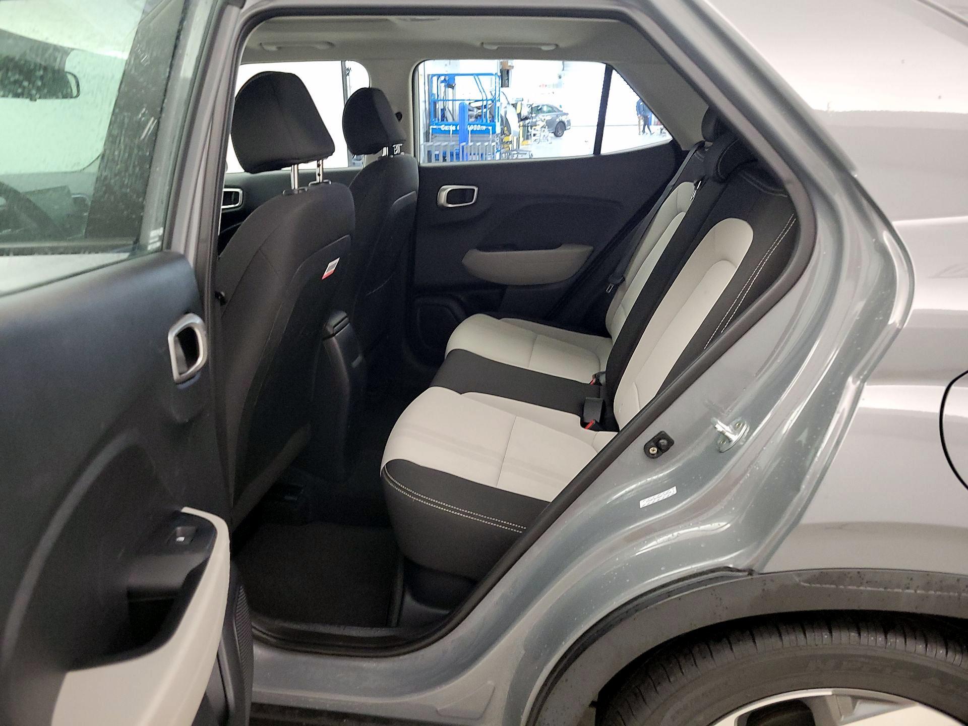 Thumbnail: 2022 Hyundai Venue - 18