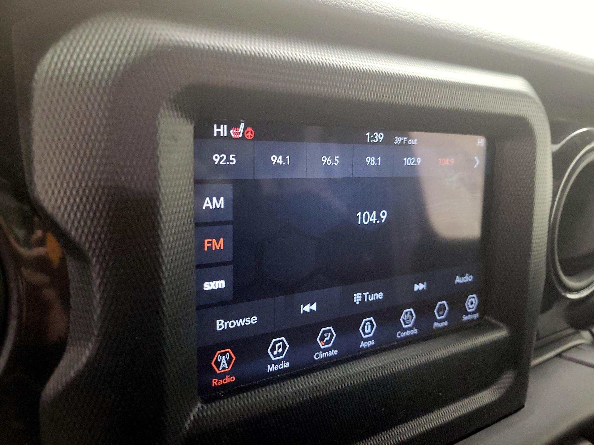 Thumbnail: 2021 Jeep Wrangler - 15