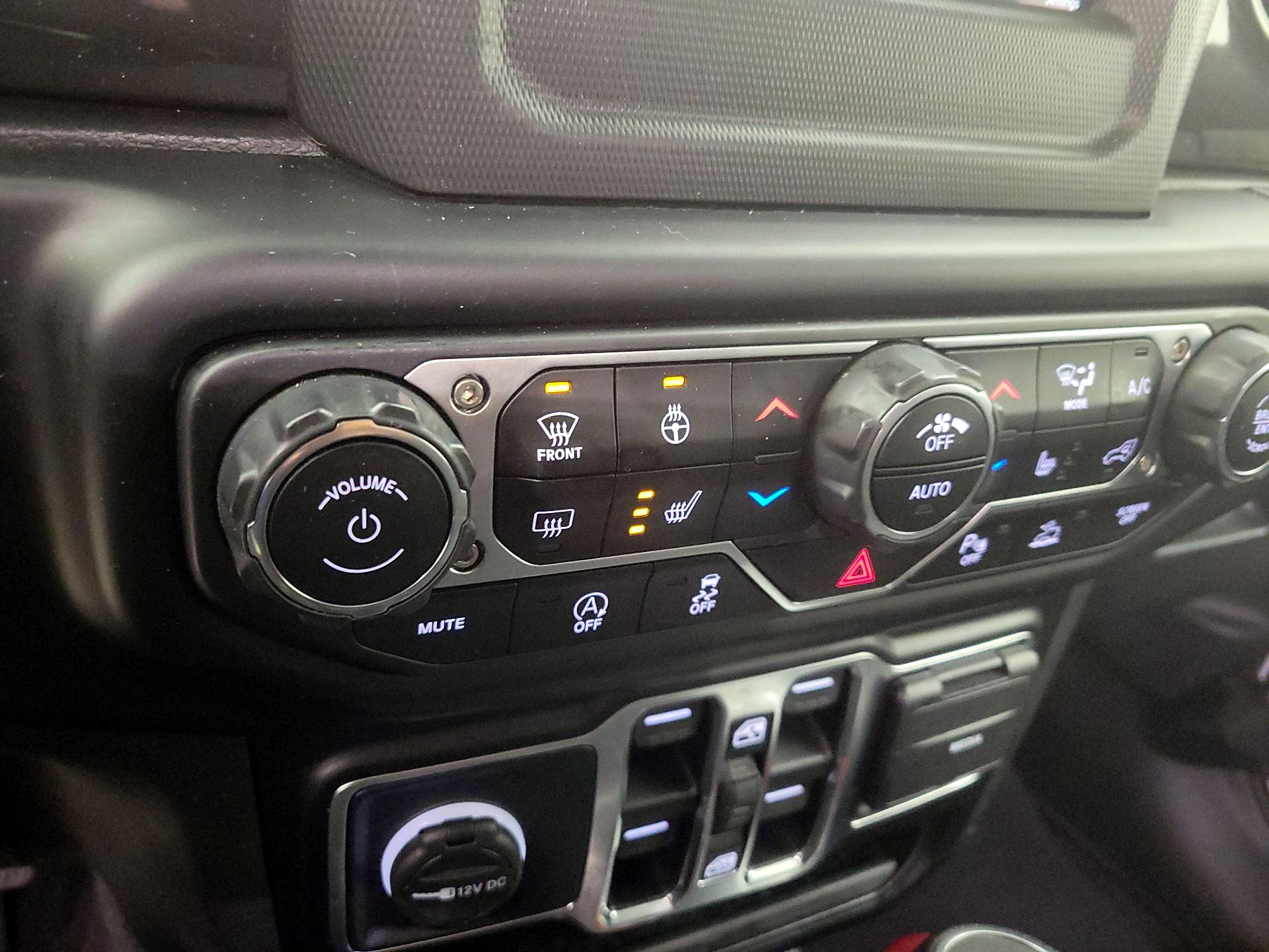 Thumbnail: 2021 Jeep Wrangler - 16