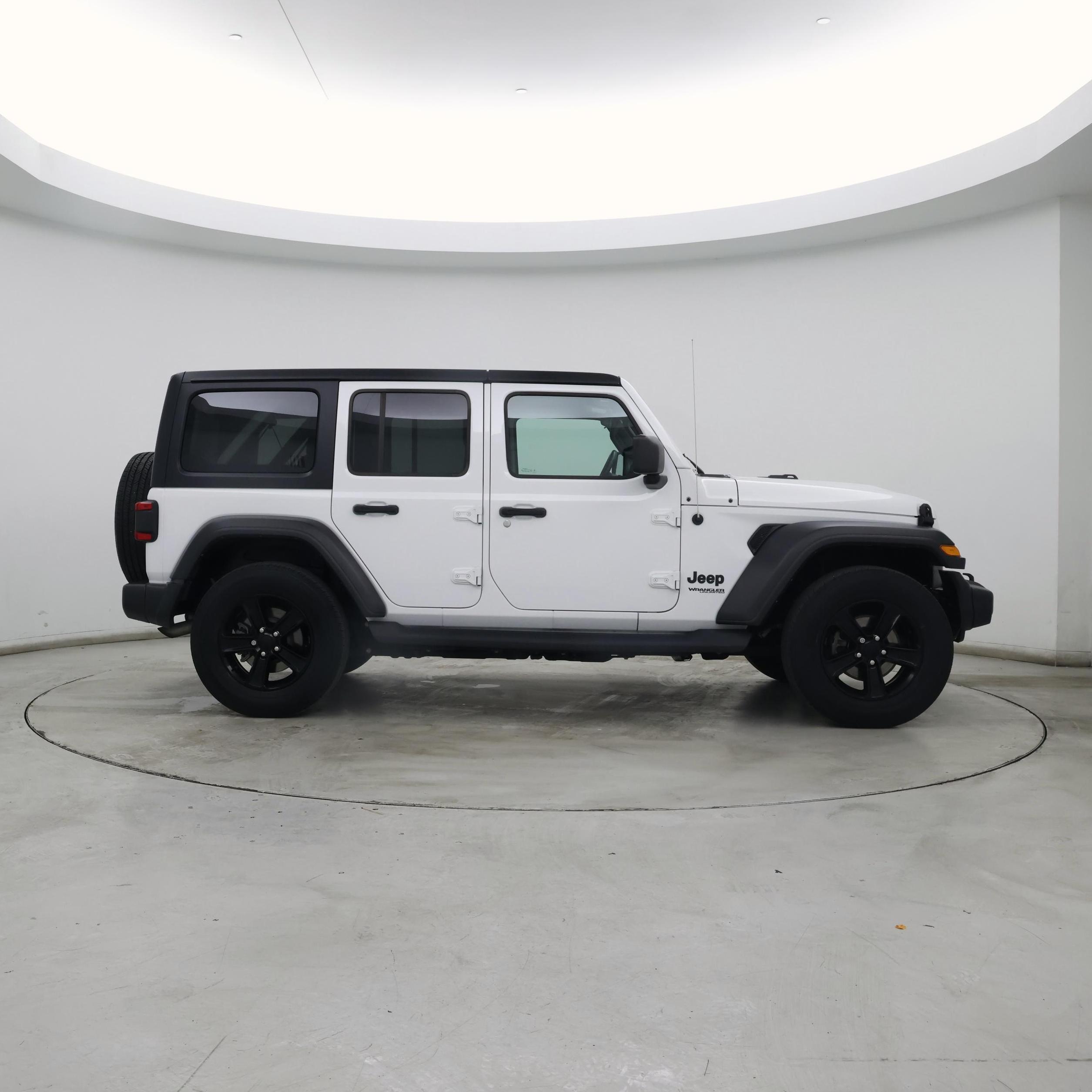 Thumbnail: 2021 Jeep Wrangler - 7