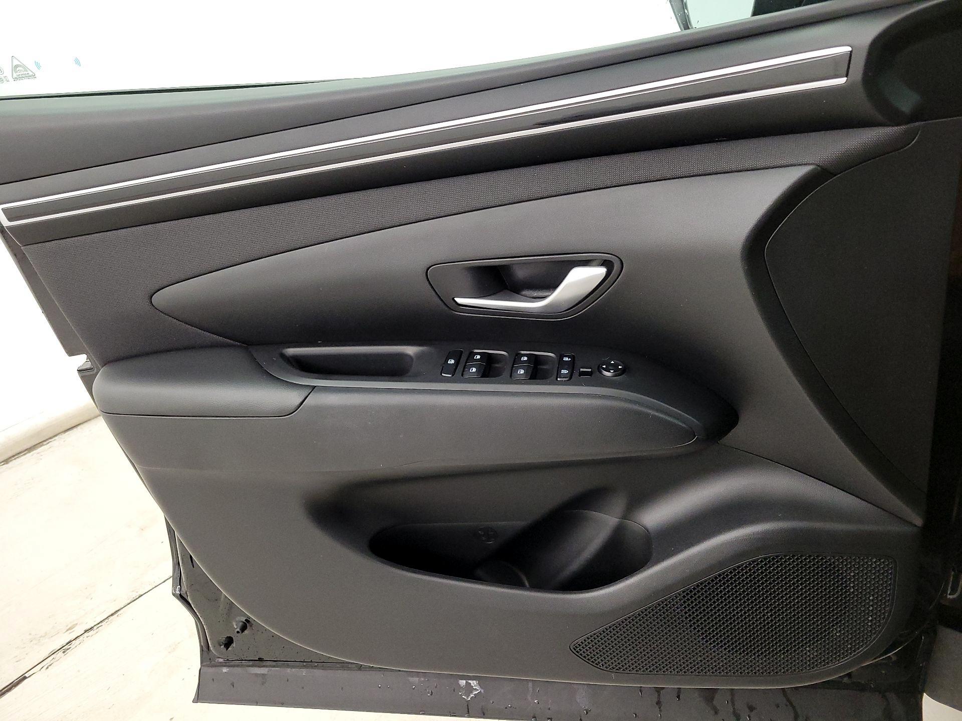 Thumbnail: 2023 Hyundai Tucson - 12