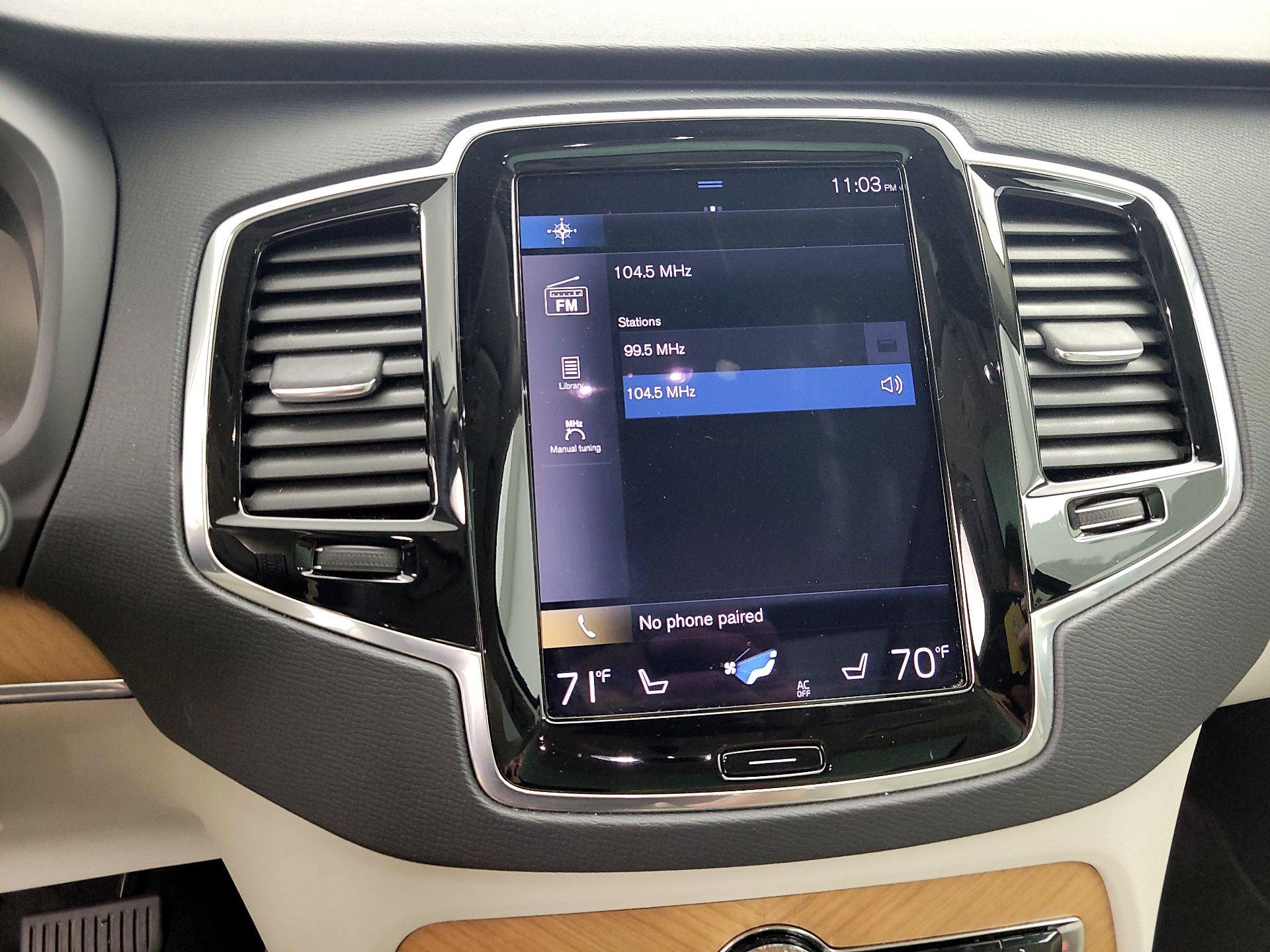 Thumbnail: 2022 Volvo XC90 - 16