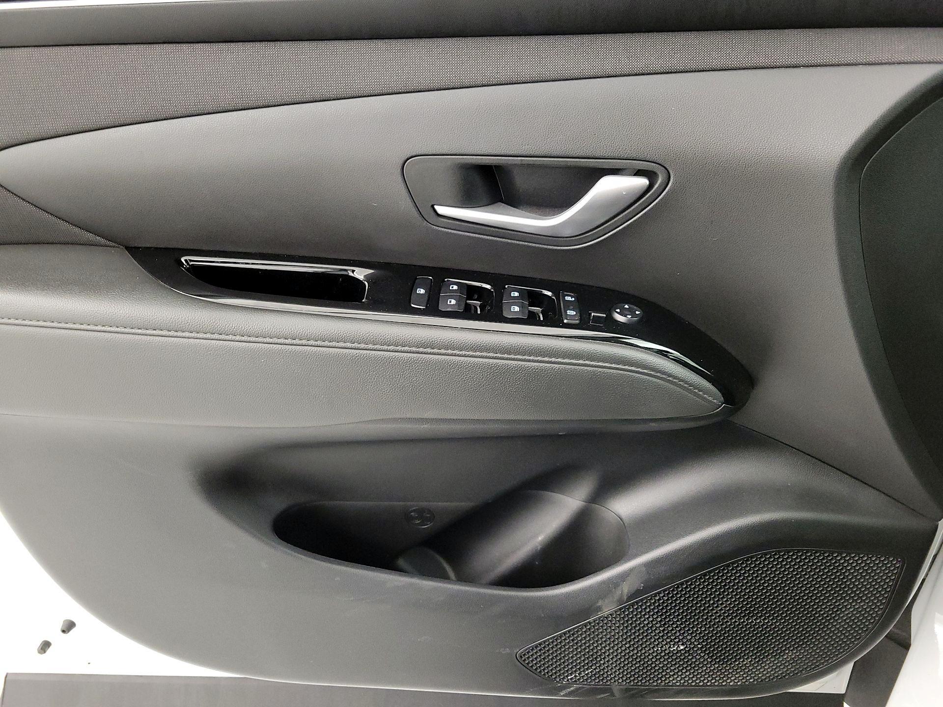 Thumbnail: 2022 Hyundai Tucson - 12