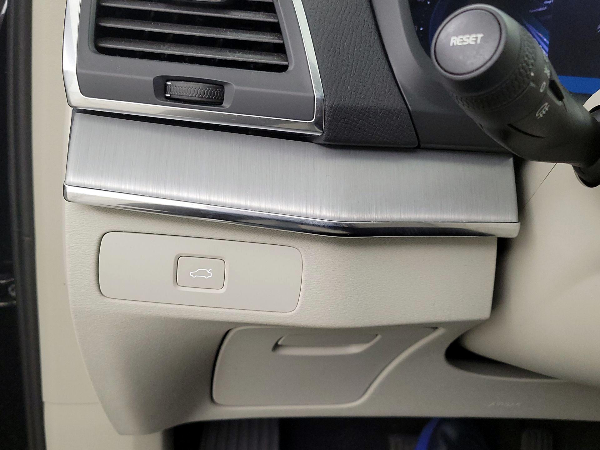 Thumbnail: 2024 Volvo XC90 - 13