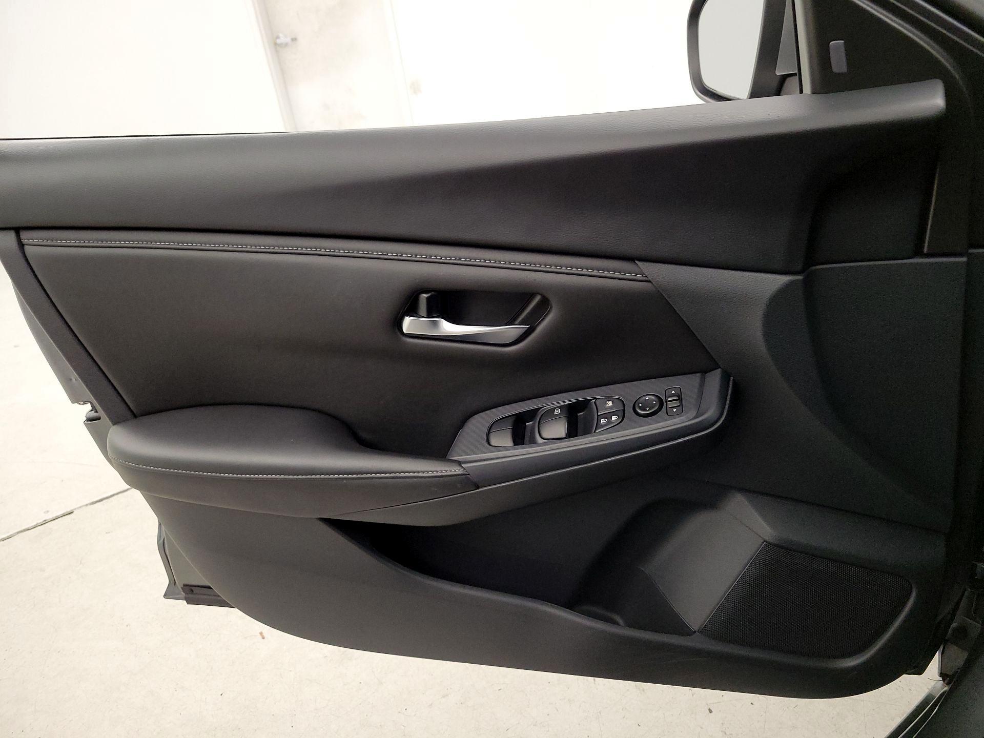 Thumbnail: 2023 Nissan Sentra - 12