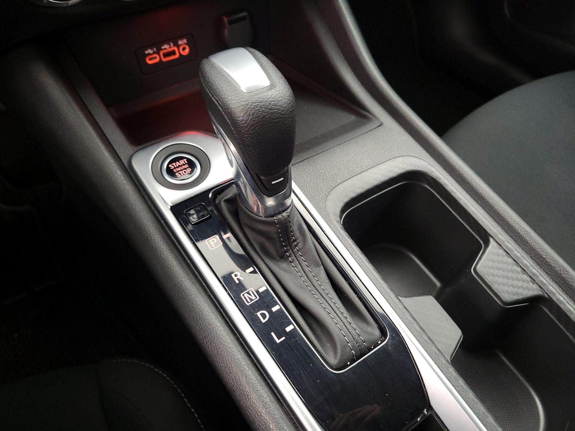 Thumbnail: 2023 Nissan Sentra - 17