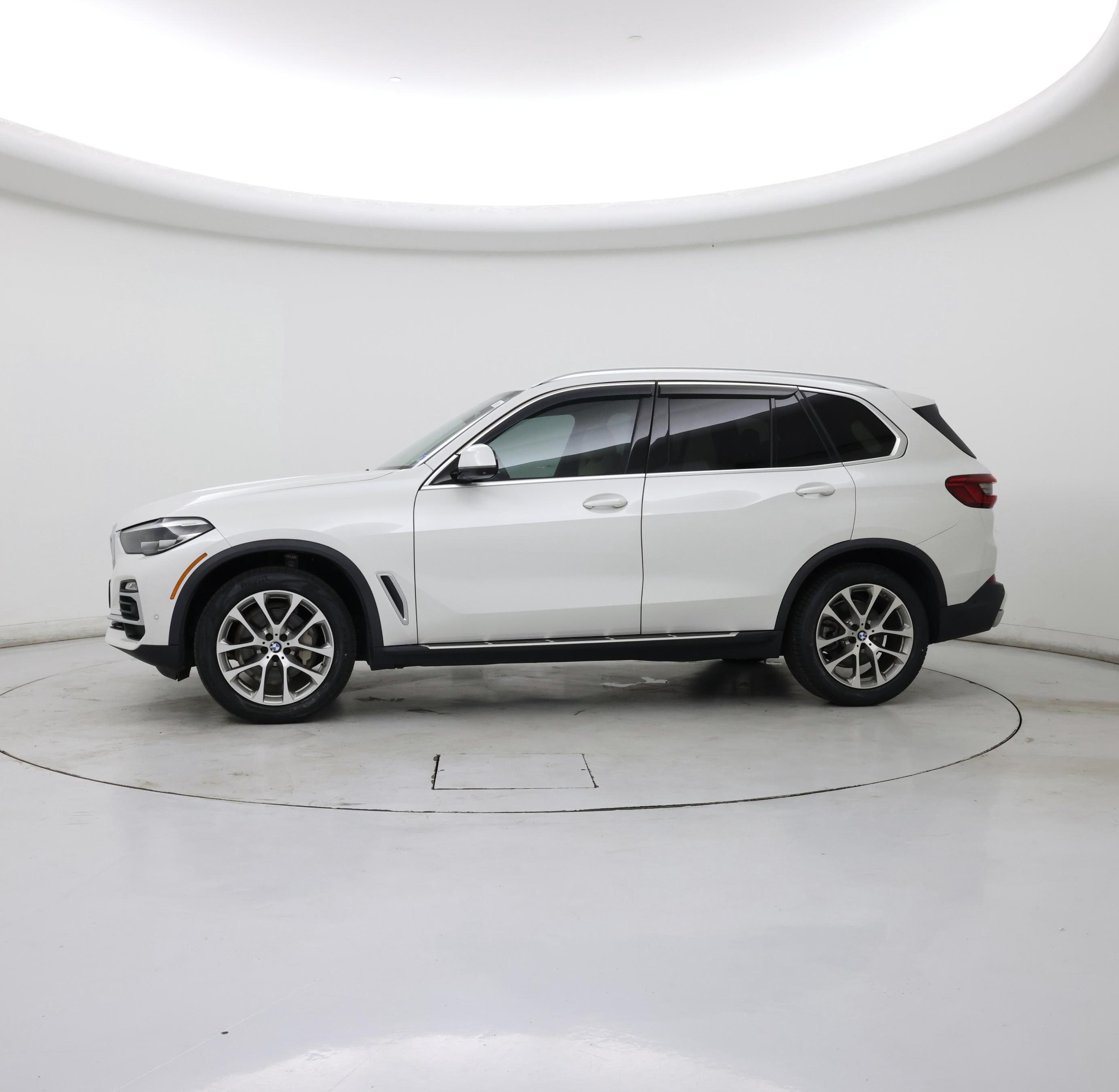 Thumbnail: 2020 BMW X5 - 3