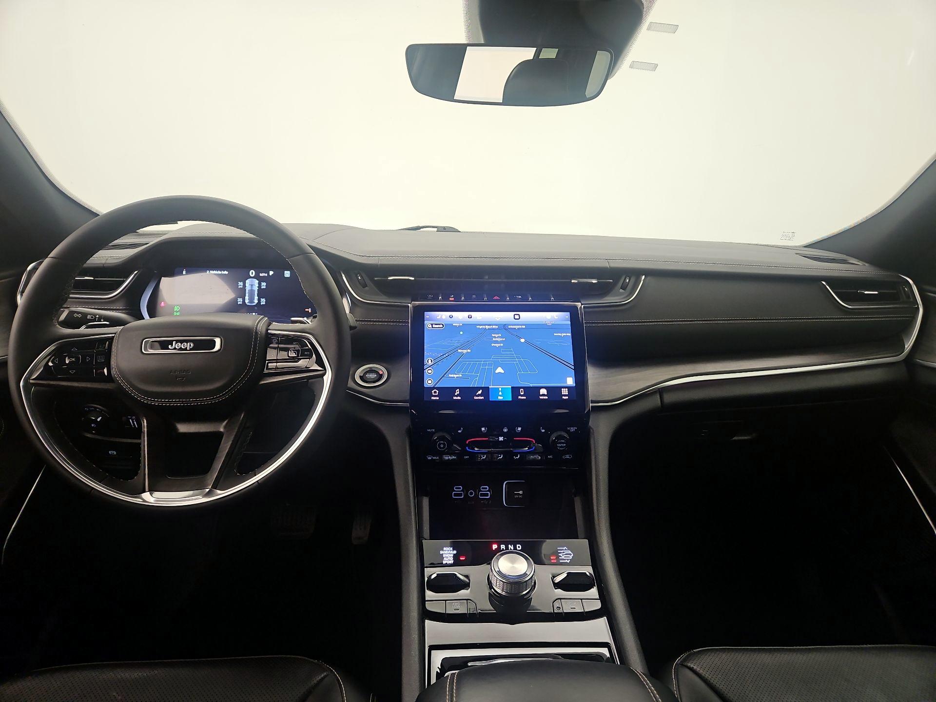 Thumbnail: 2023 Jeep Grand Cherokee - 9