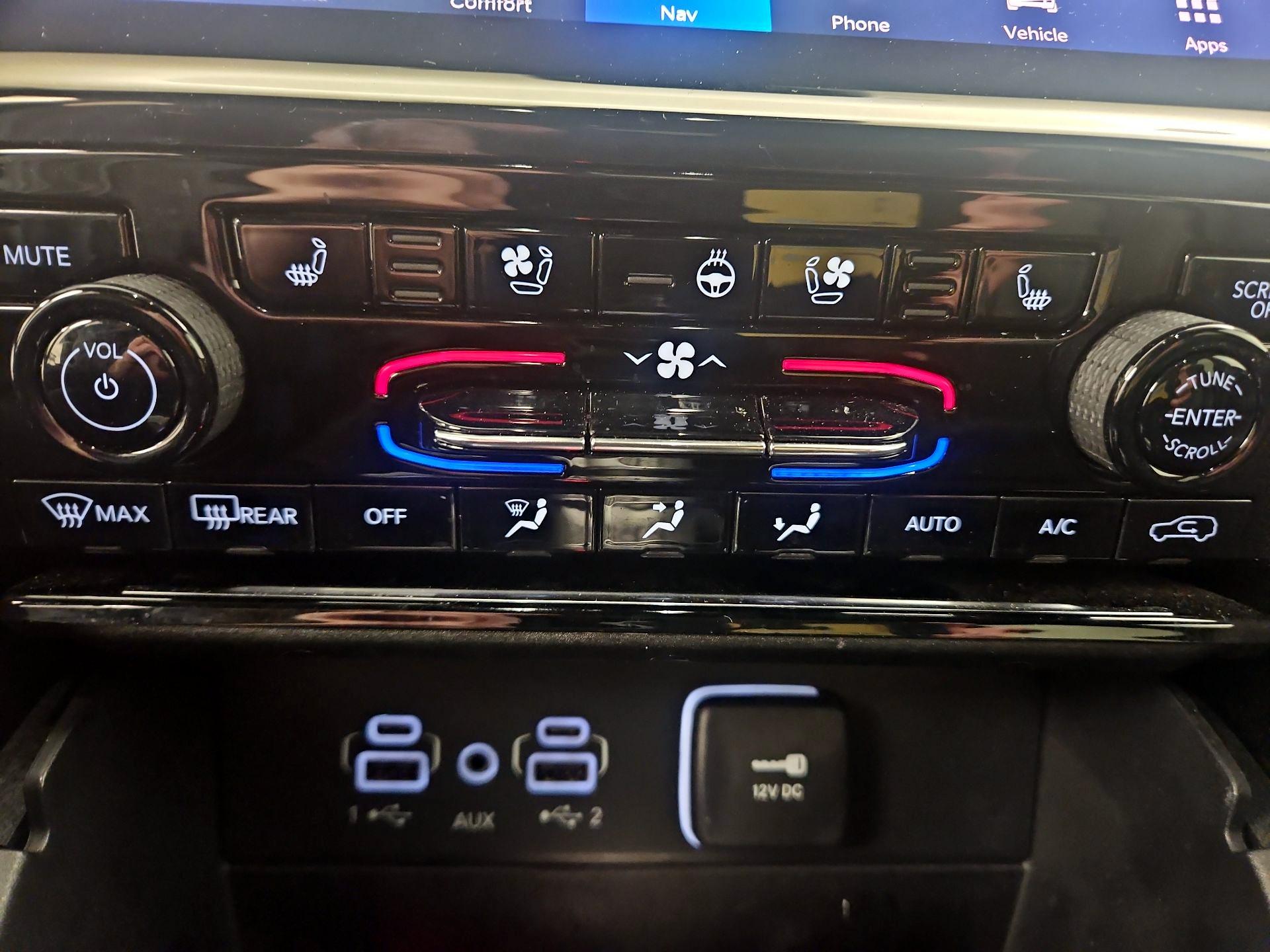 Thumbnail: 2023 Jeep Grand Cherokee - 17