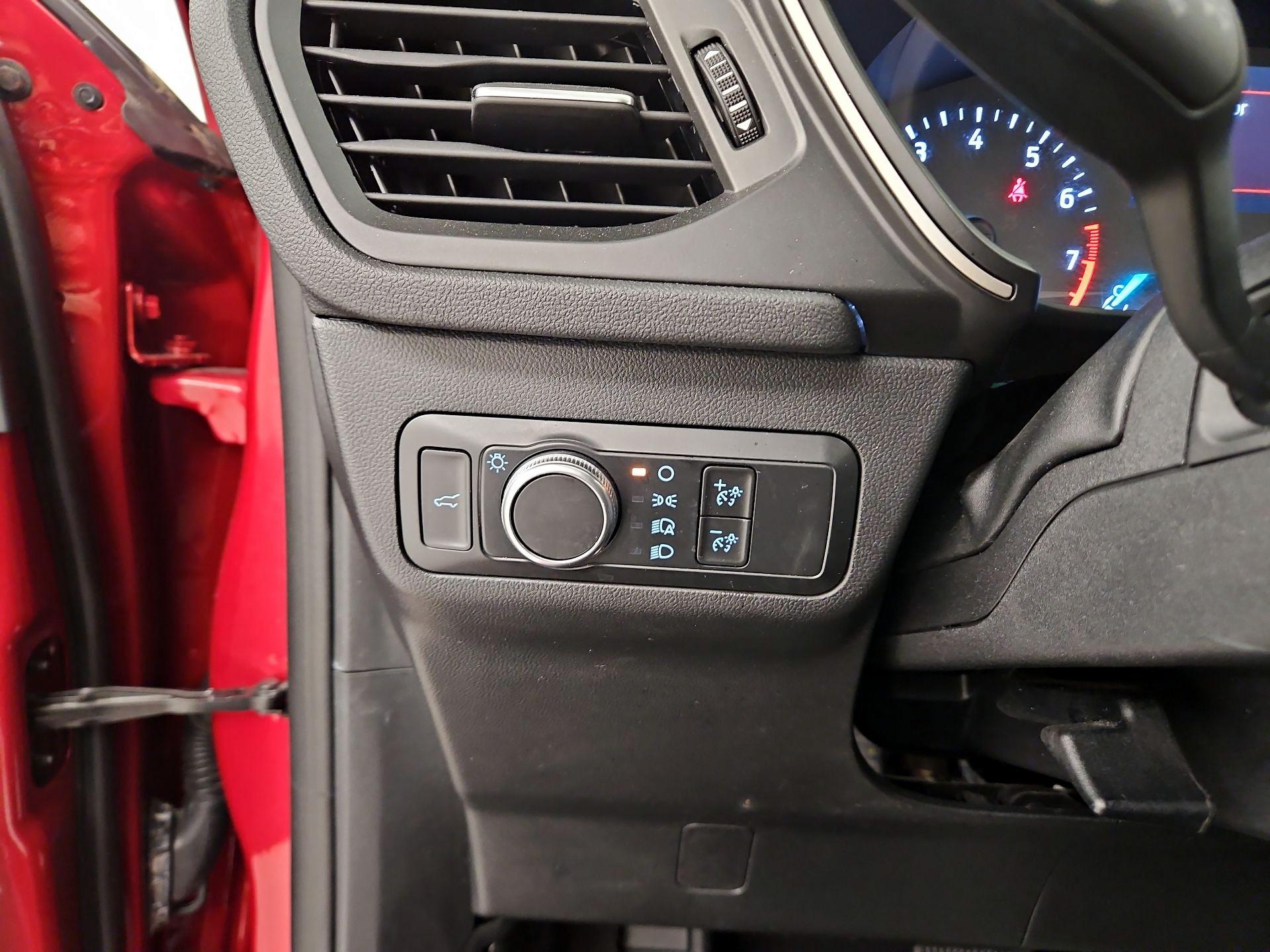 Thumbnail: 2022 Ford Escape - 13