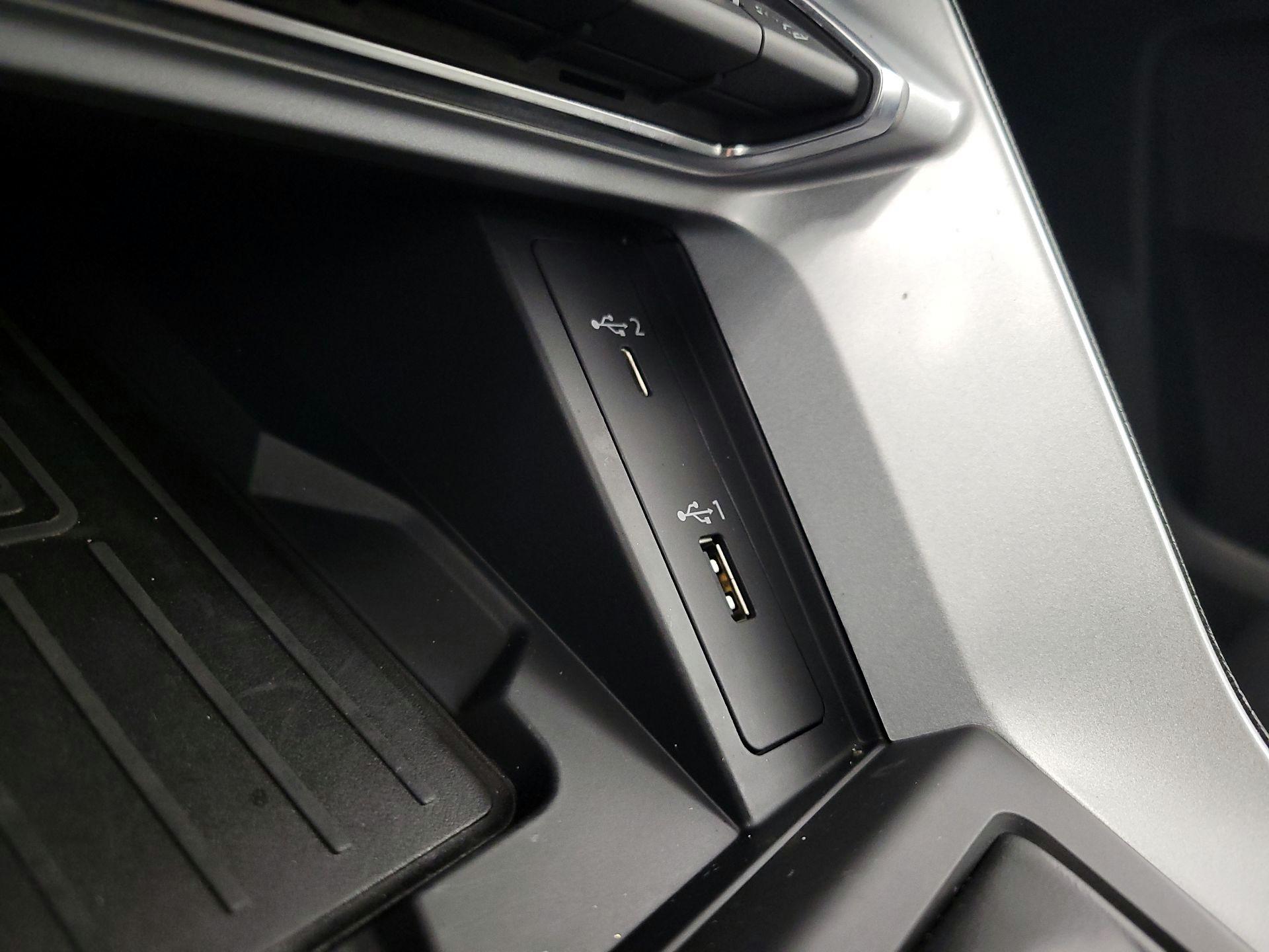 Thumbnail: 2021 Audi Q3 - 19