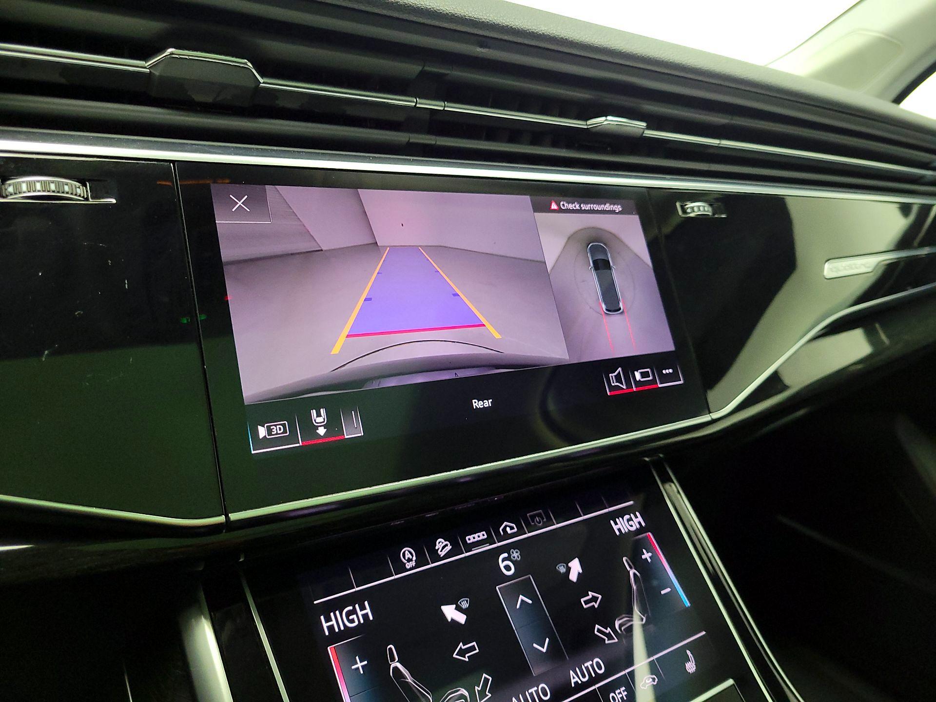 Thumbnail: 2021 Audi Q7 - 15