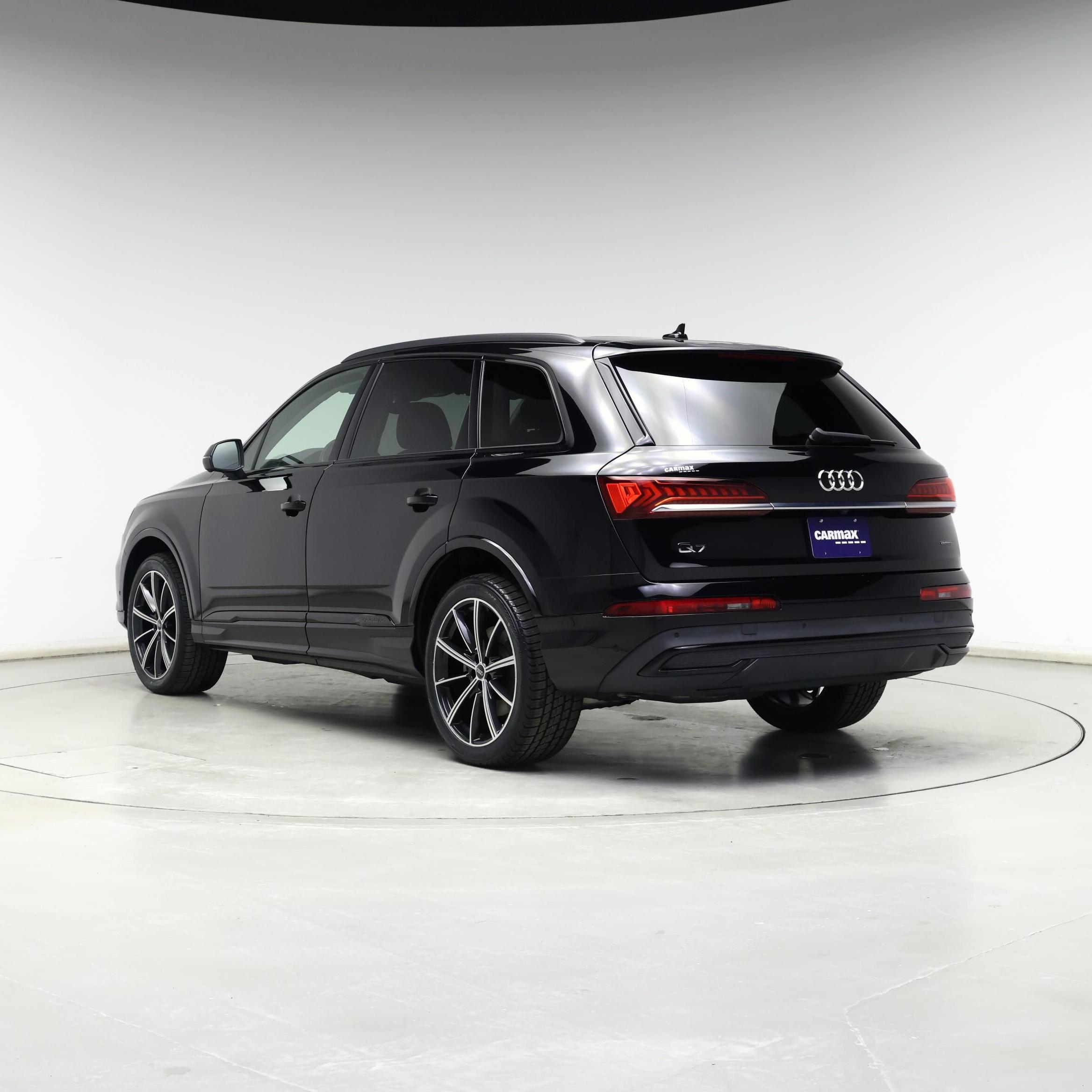 Thumbnail: 2021 Audi Q7 - 2