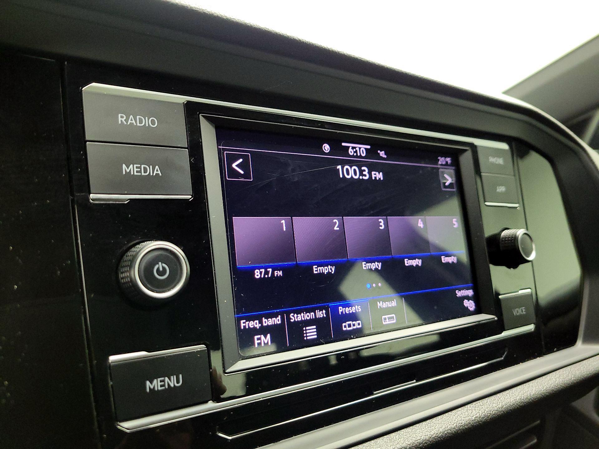 Thumbnail: 2024 Volkswagen Jetta - 14