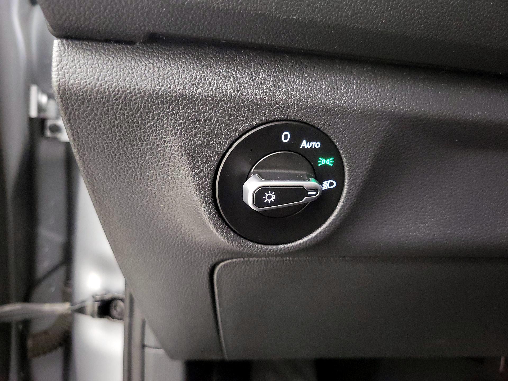 Thumbnail: 2021 Volkswagen Jetta - 13