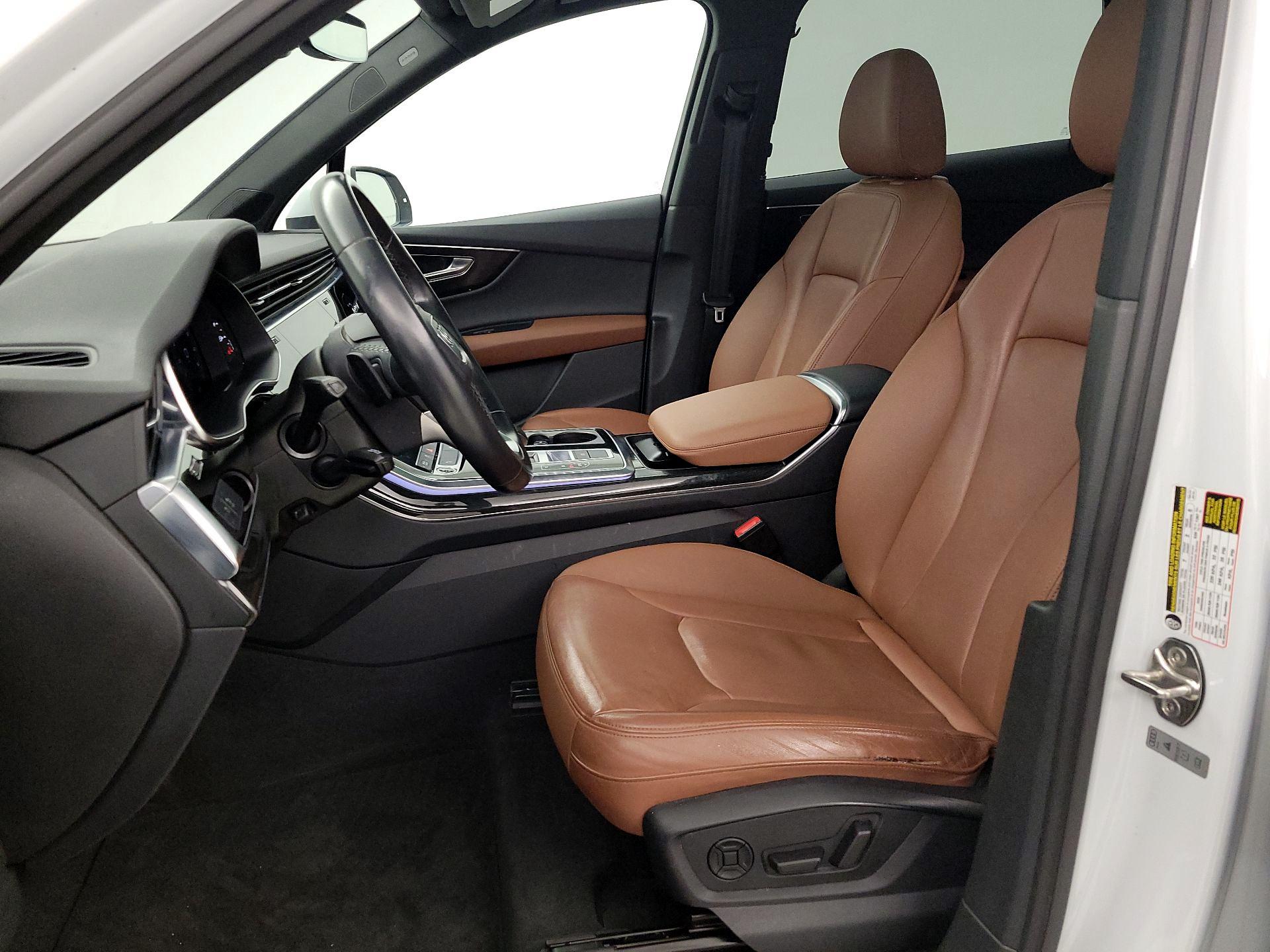 Thumbnail: 2022 Audi Q7 - 11