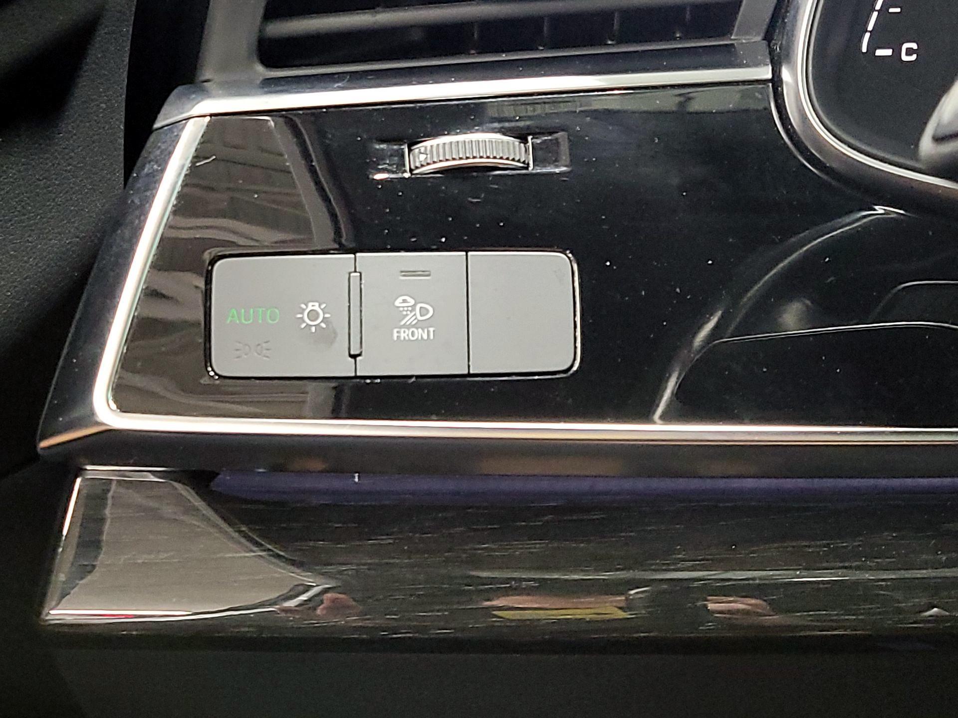 Thumbnail: 2022 Audi Q7 - 13