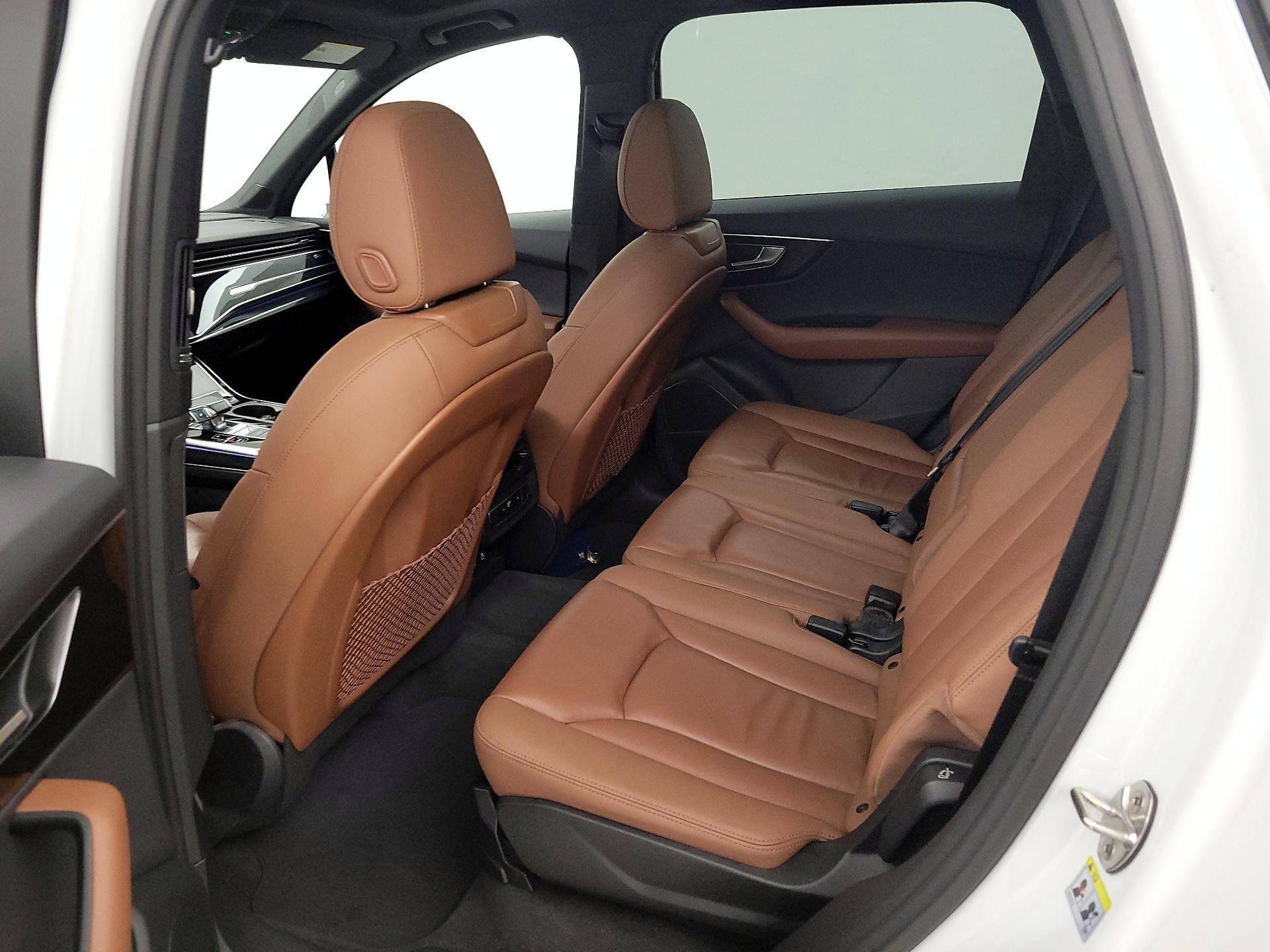 Thumbnail: 2022 Audi Q7 - 20