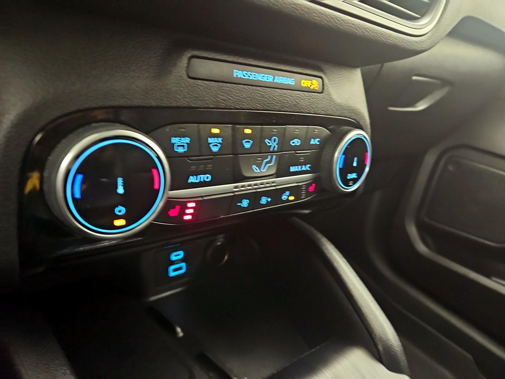 Thumbnail: 2022 Ford Escape - 17