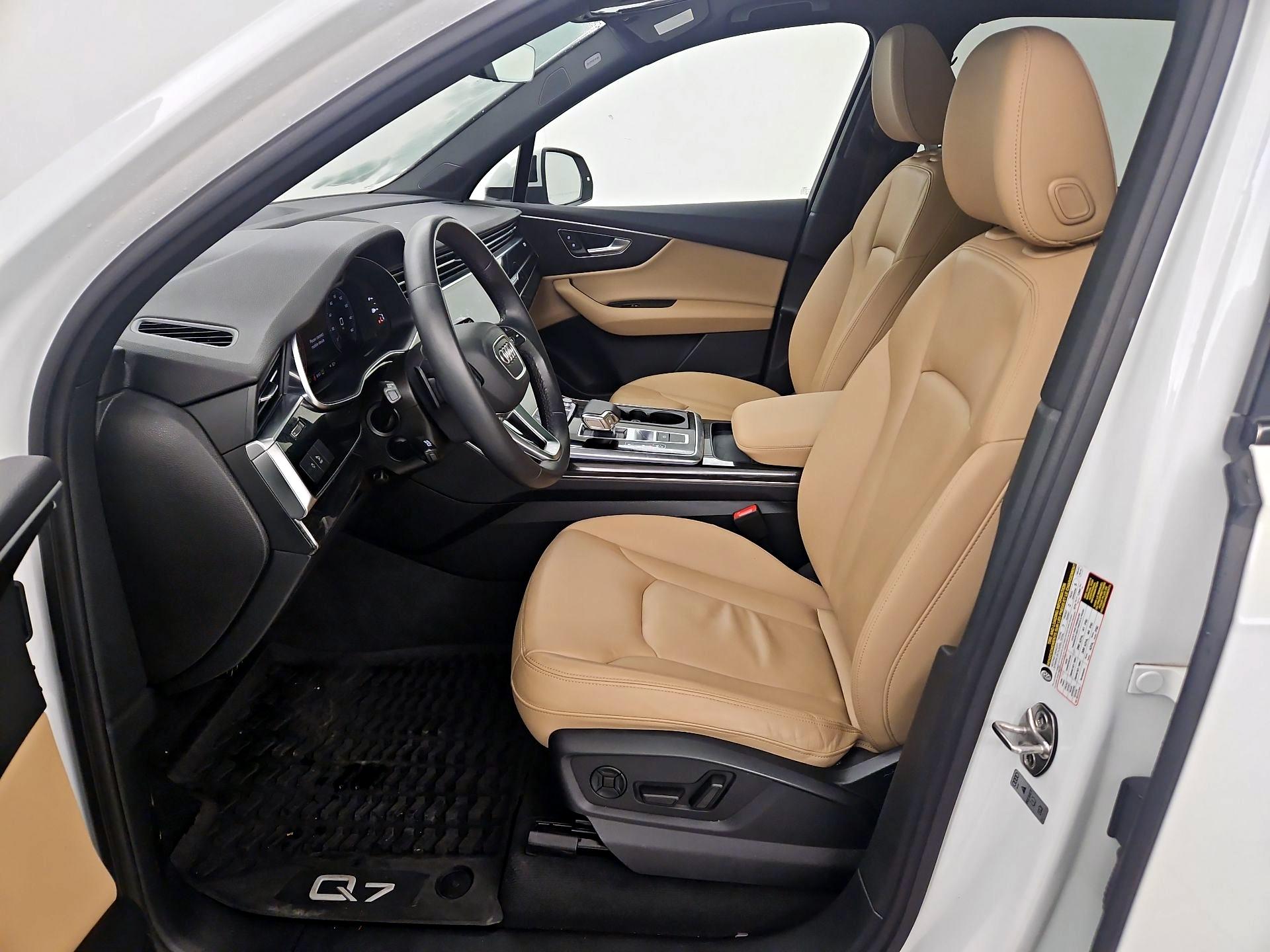 Thumbnail: 2022 Audi Q7 - 11