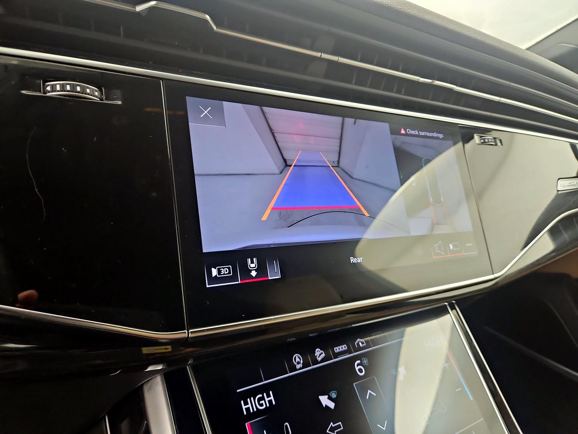 Thumbnail: 2022 Audi Q7 - 15