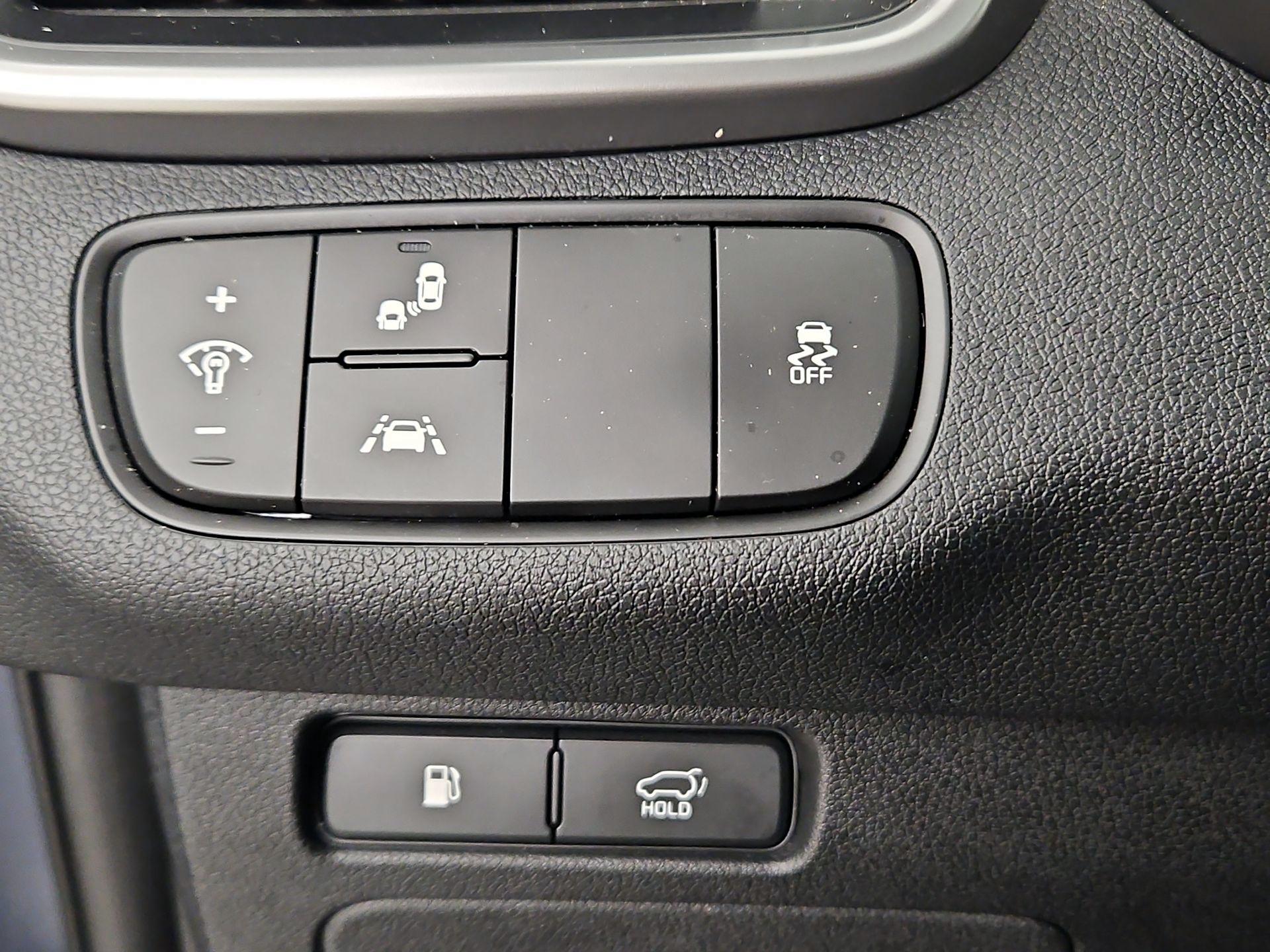 Thumbnail: 2020 Kia Sorento - 13