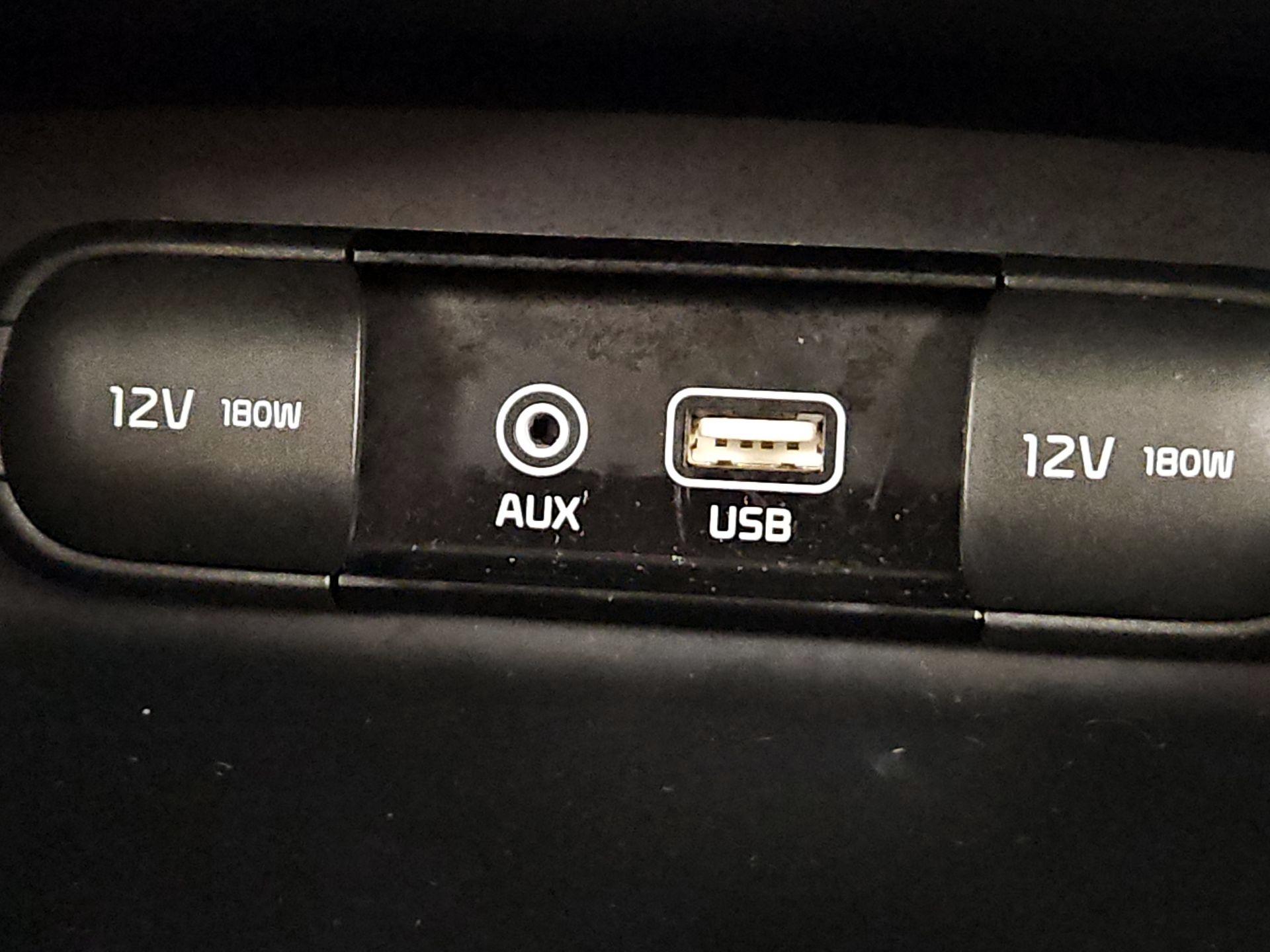 Thumbnail: 2020 Kia Sorento - 18