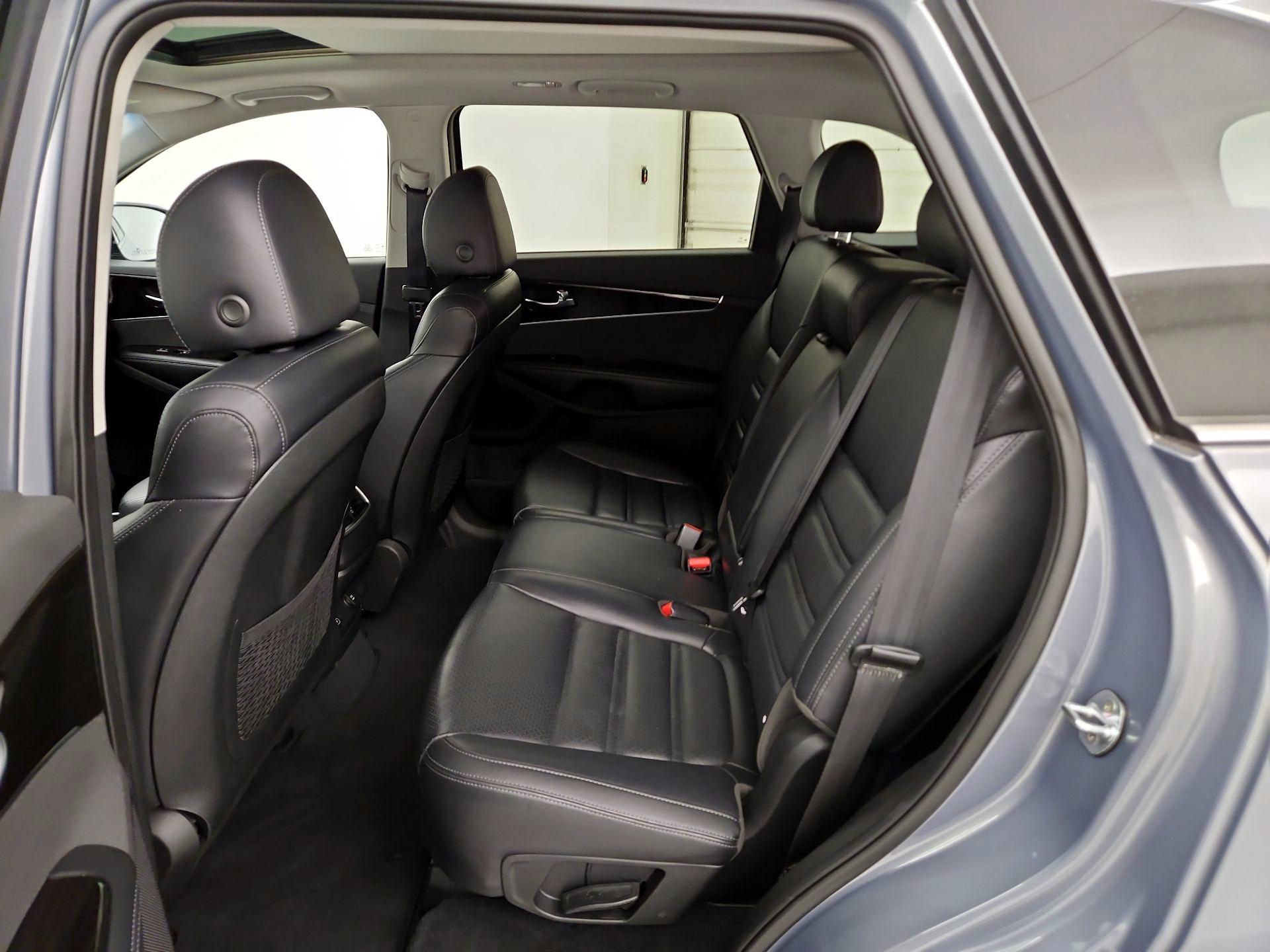 Thumbnail: 2020 Kia Sorento - 20