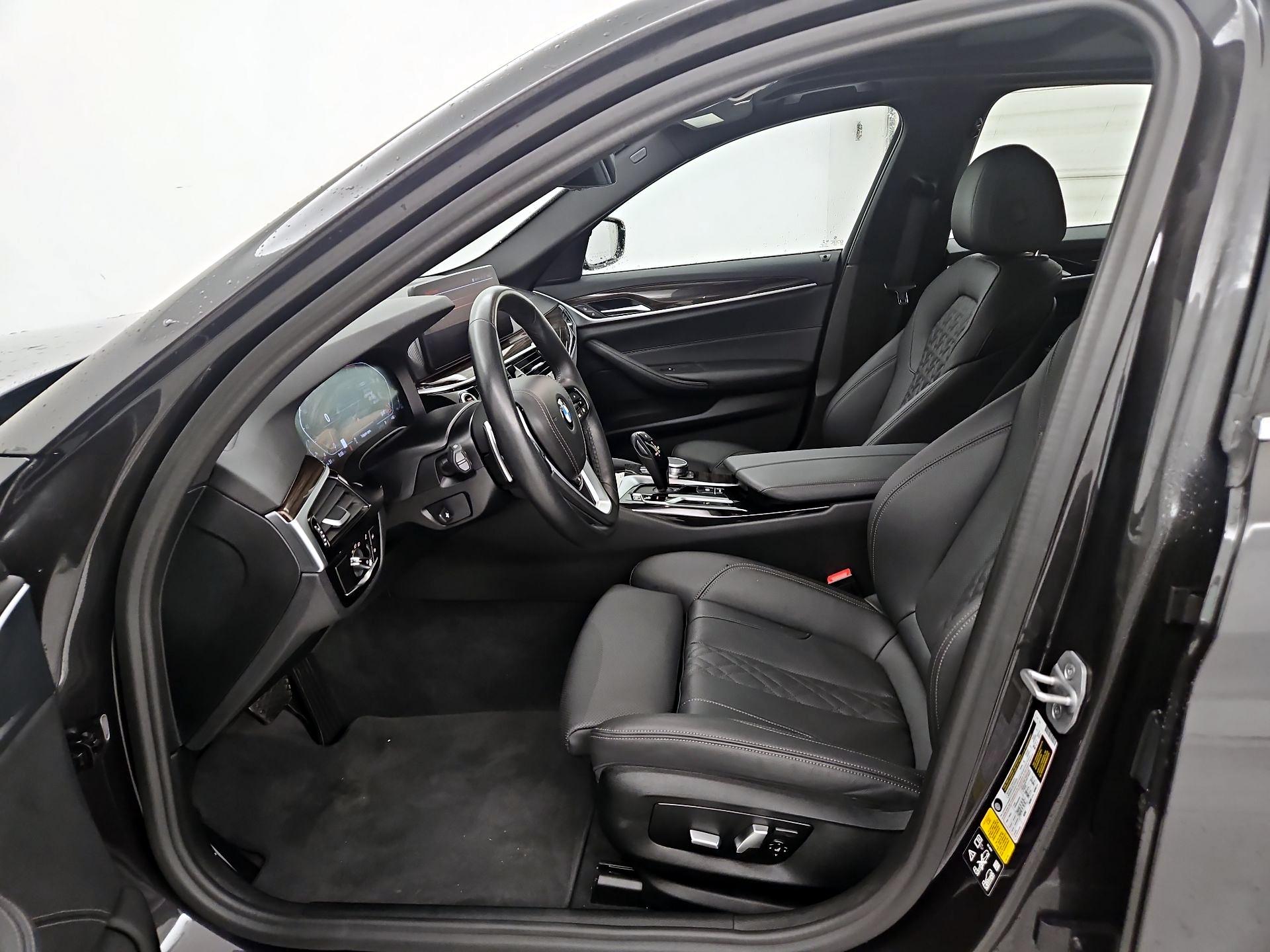 Thumbnail: 2022 BMW 5 Series - 11