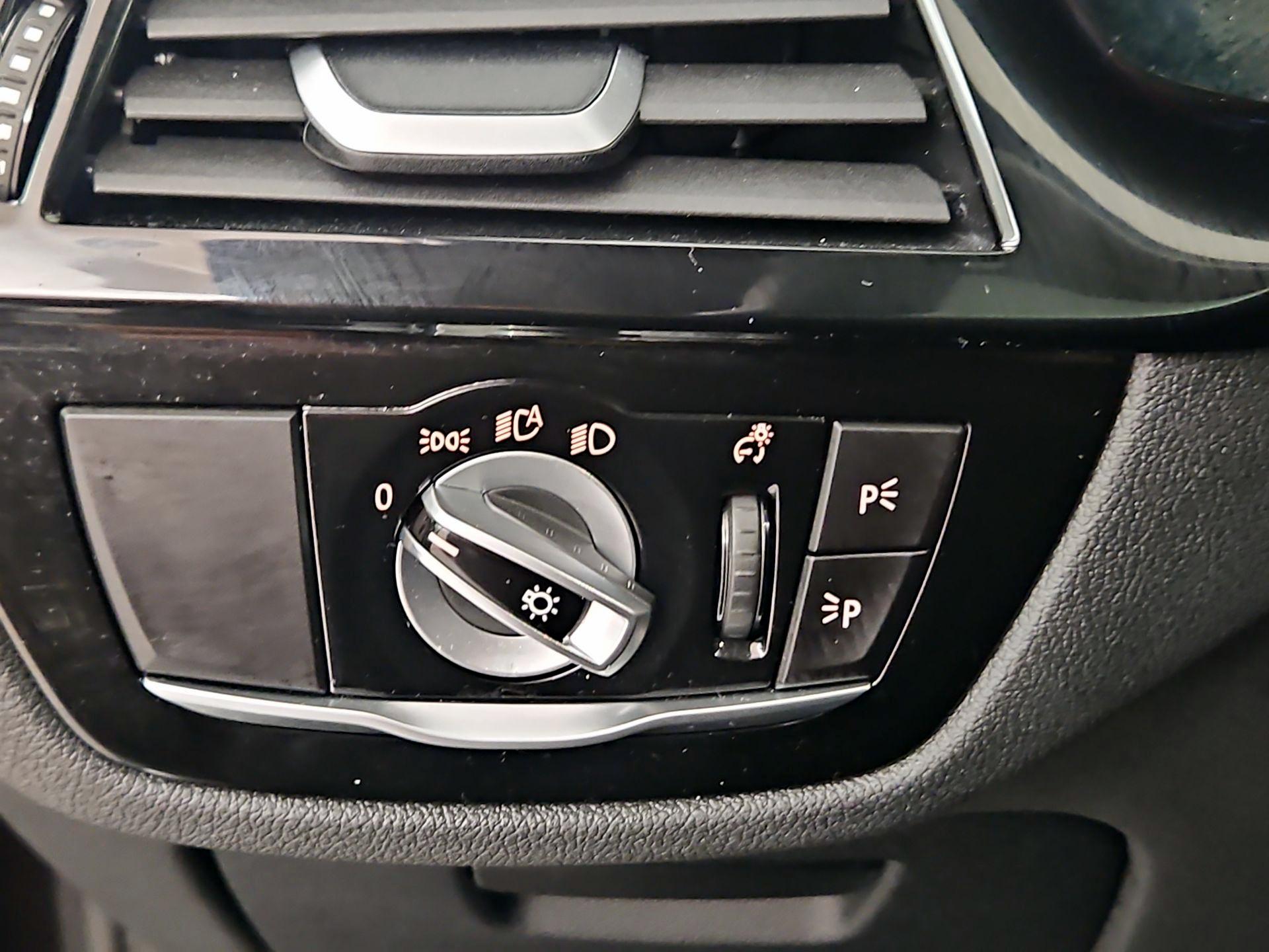 Thumbnail: 2022 BMW 5 Series - 13