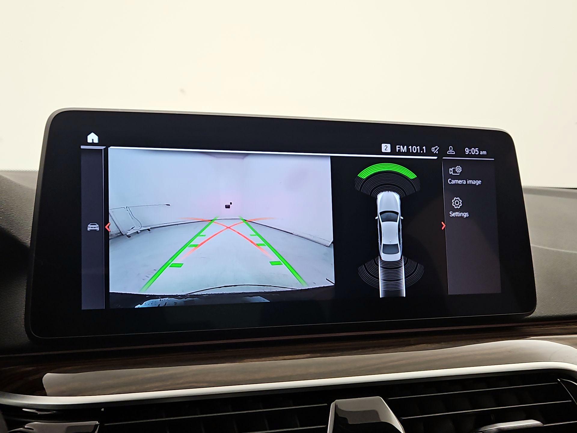 Thumbnail: 2022 BMW 5 Series - 15