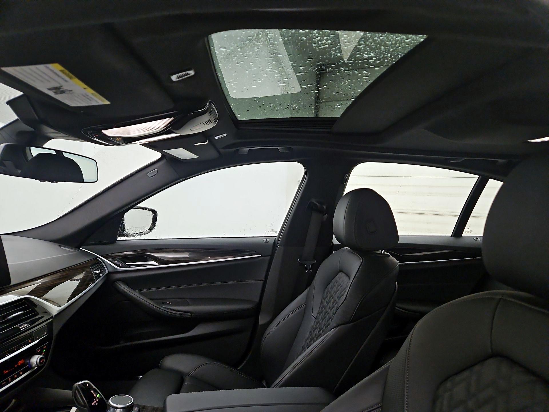 Thumbnail: 2022 BMW 5 Series - 20