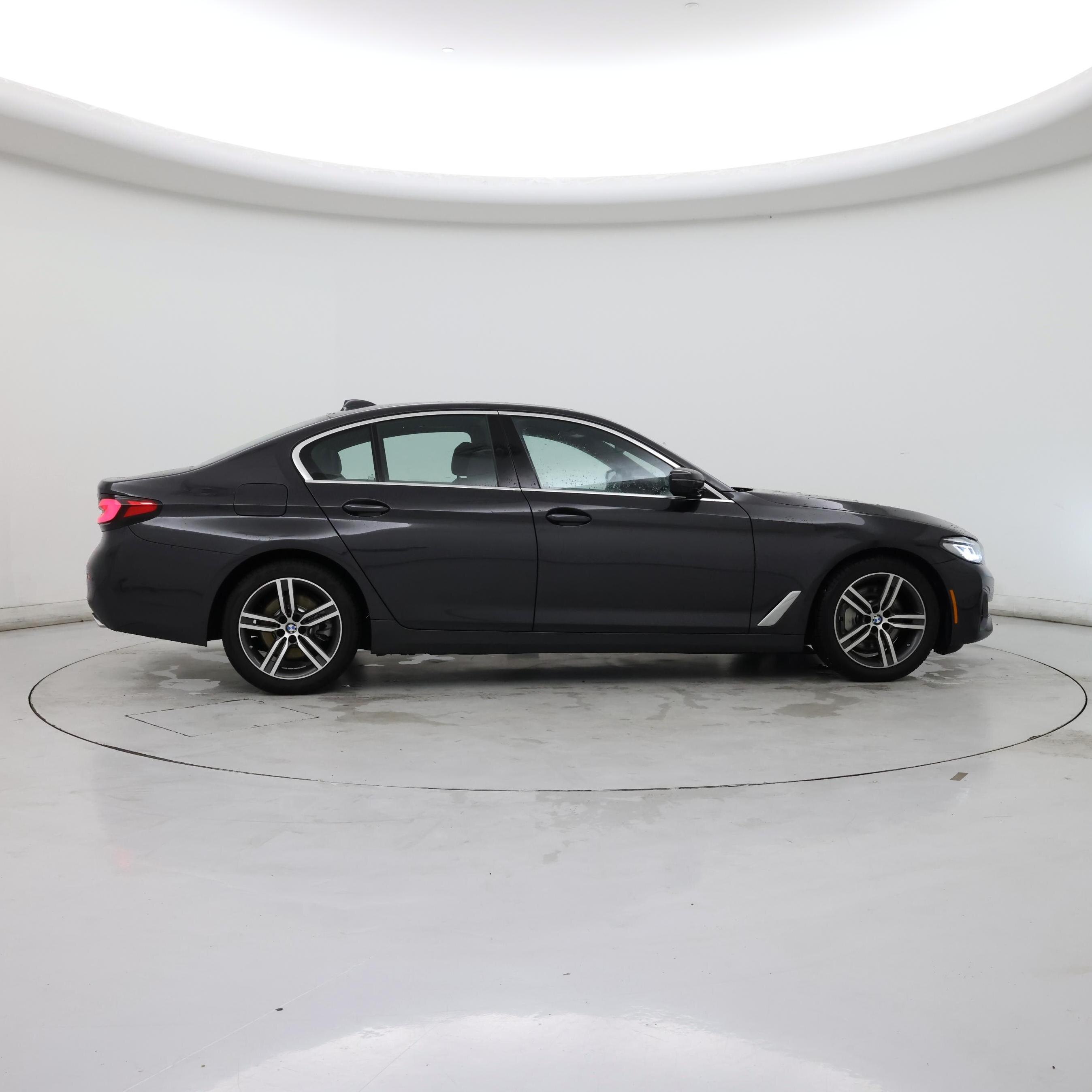 Thumbnail: 2022 BMW 5 Series - 7