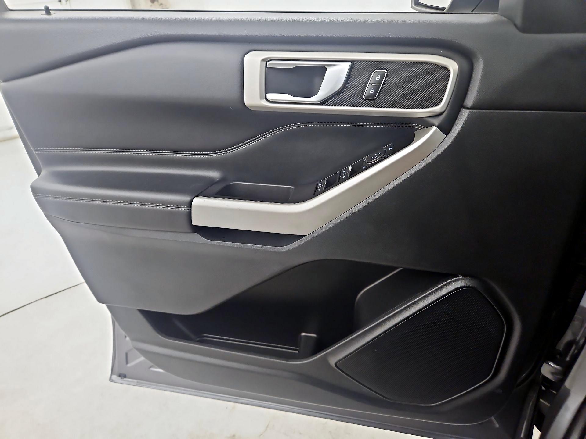 Thumbnail: 2022 Ford Explorer - 12