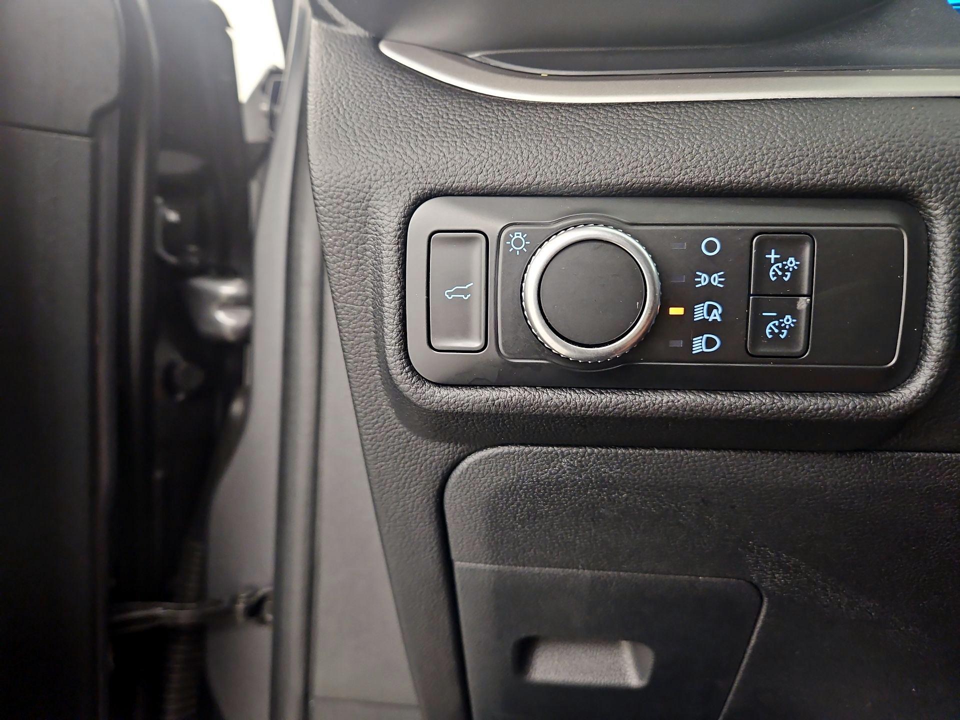 Thumbnail: 2022 Ford Explorer - 13