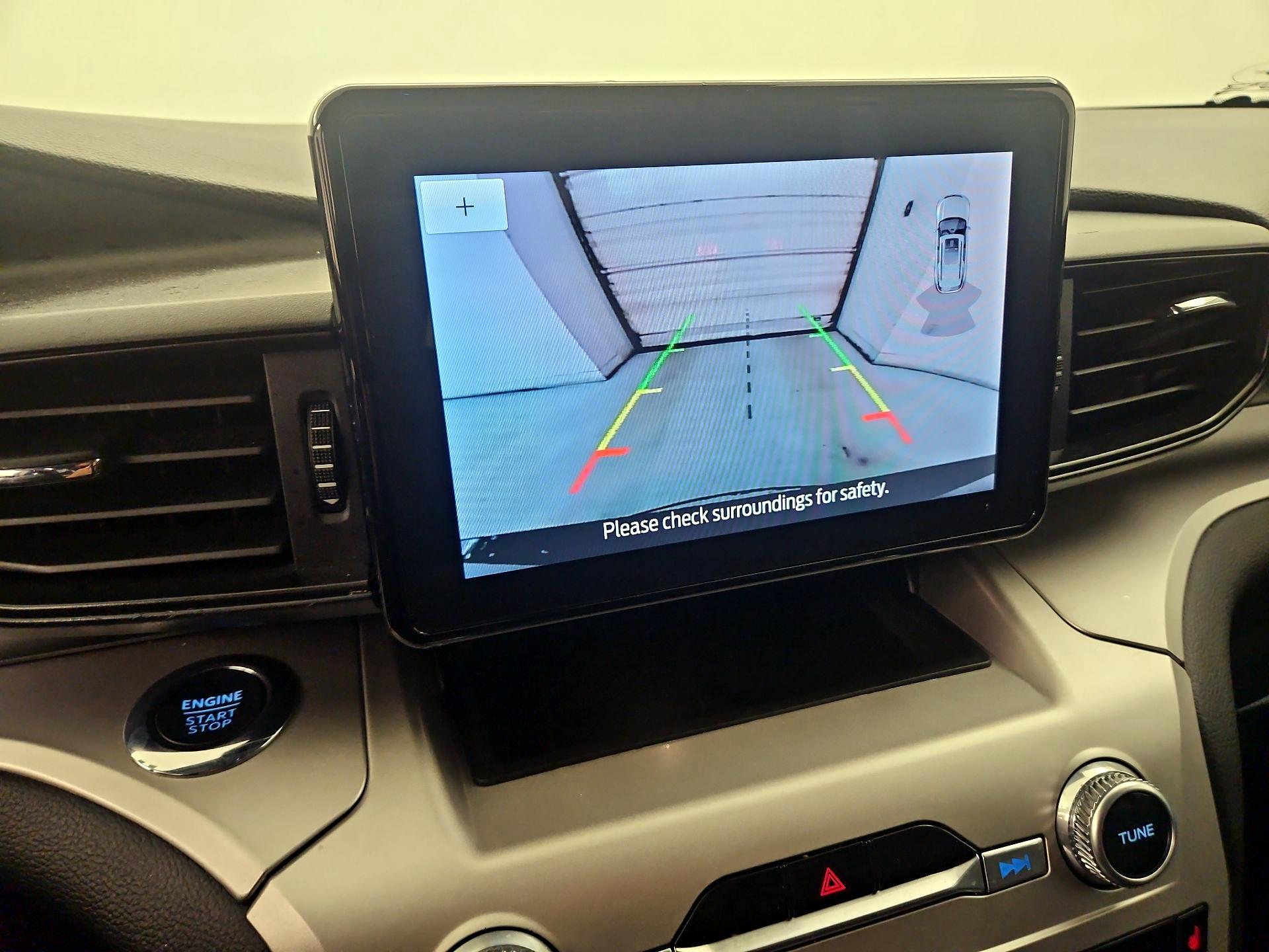 Thumbnail: 2022 Ford Explorer - 14