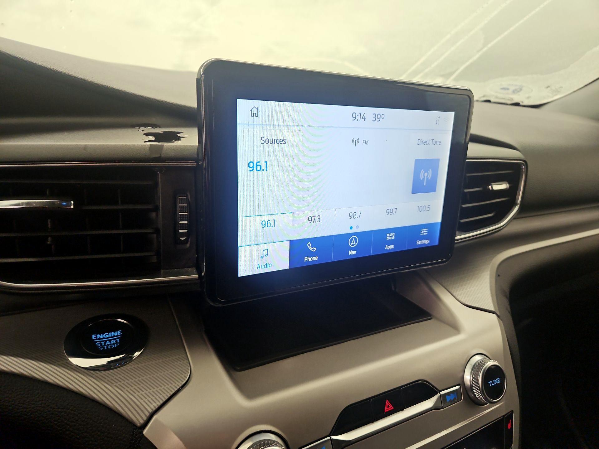 Thumbnail: 2022 Ford Explorer - 16