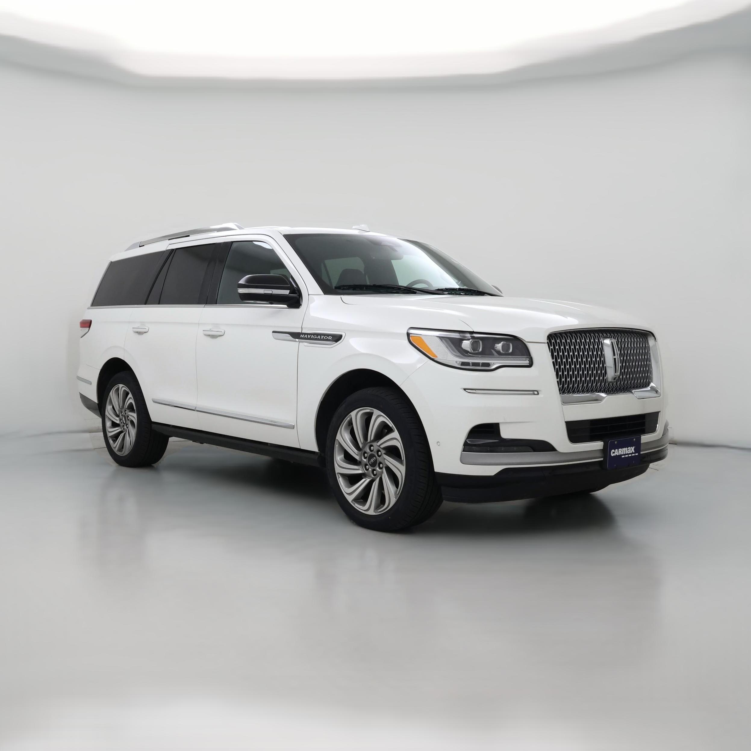 Thumbnail: 2022 Lincoln Navigator - 1