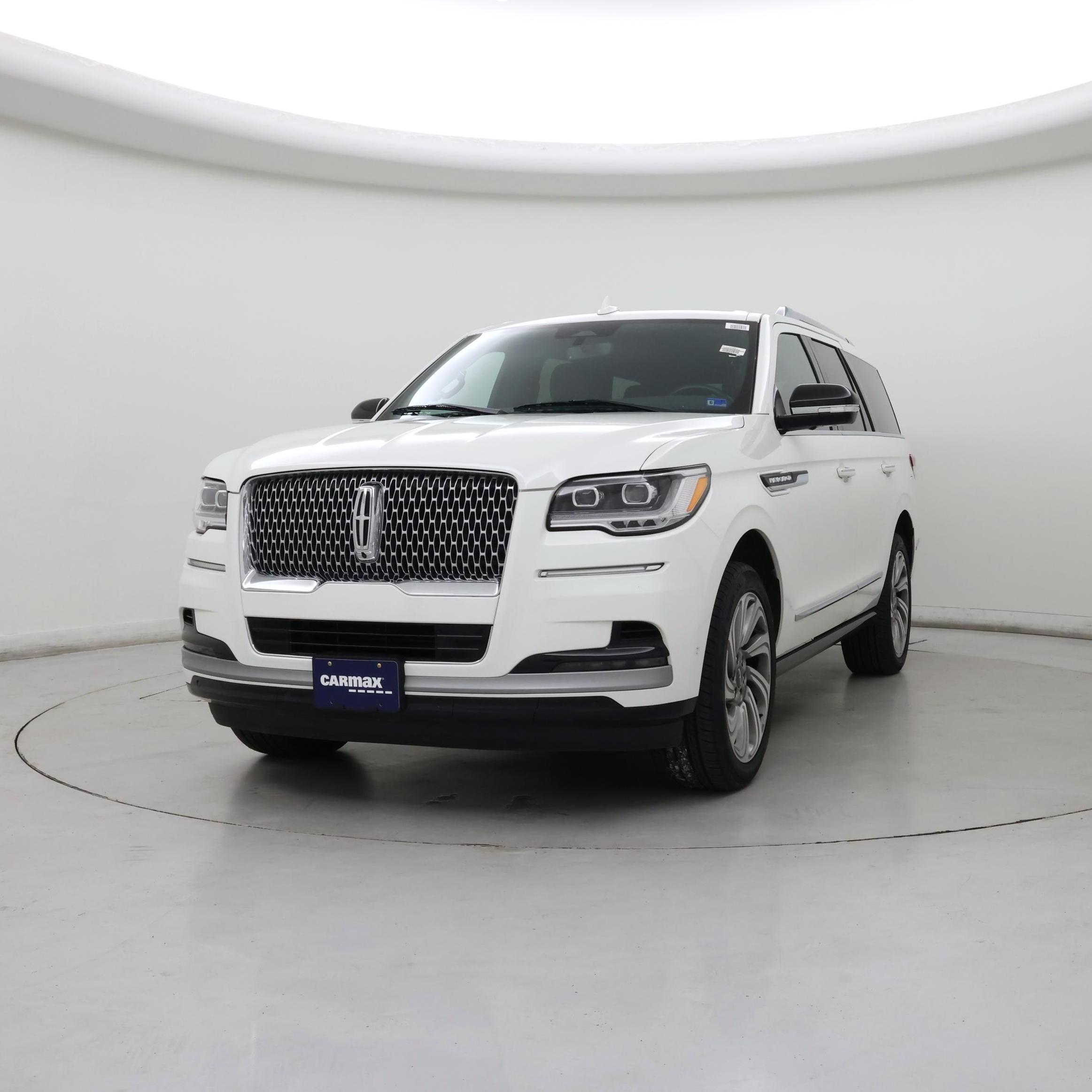 Thumbnail: 2022 Lincoln Navigator - 4