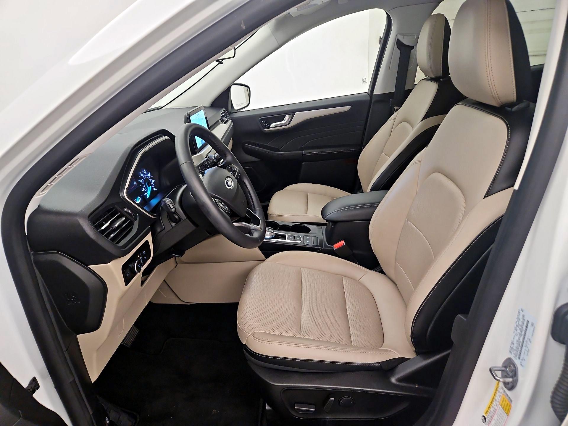 Thumbnail: 2022 Ford Escape - 11