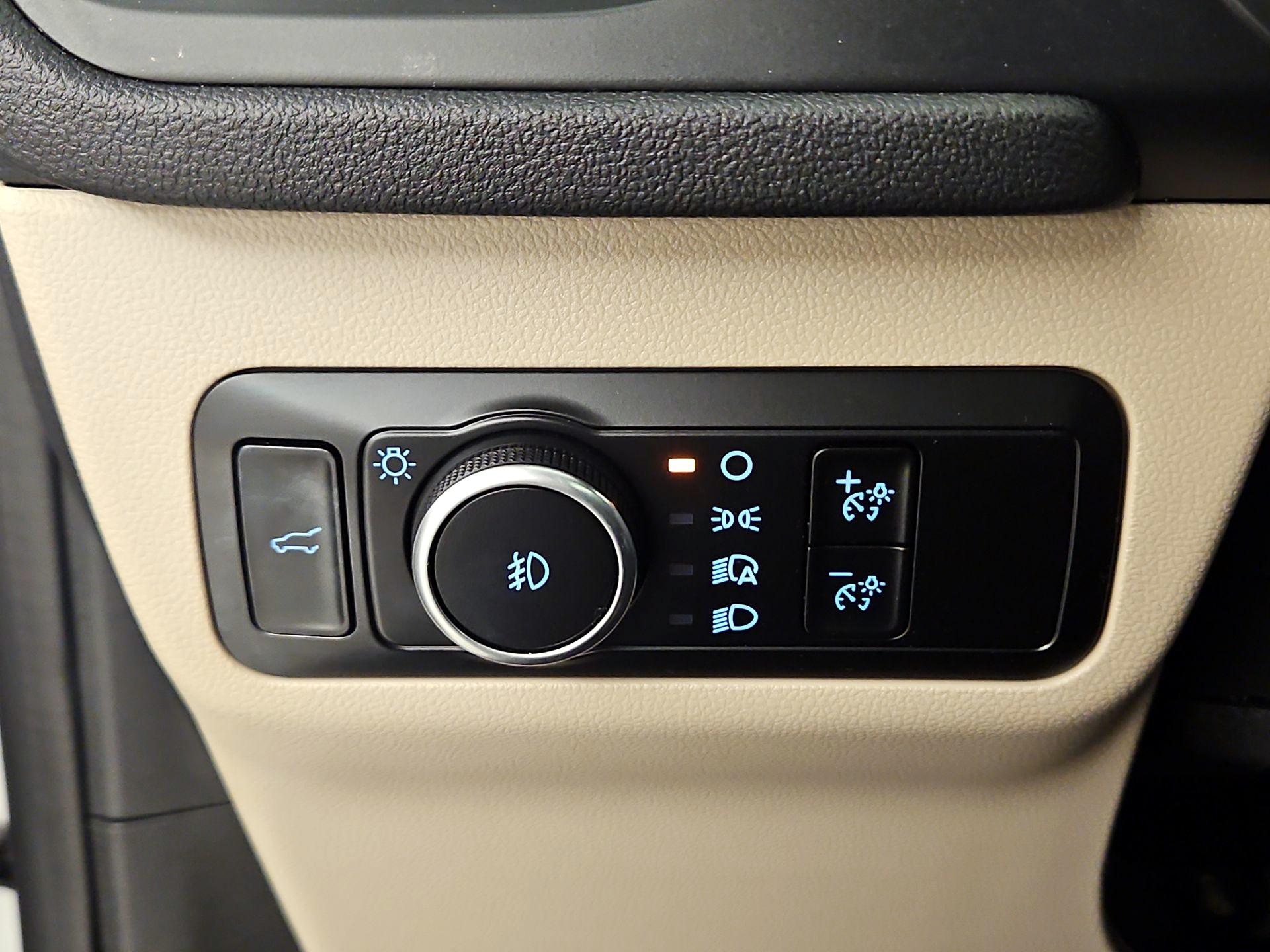 Thumbnail: 2022 Ford Escape - 13