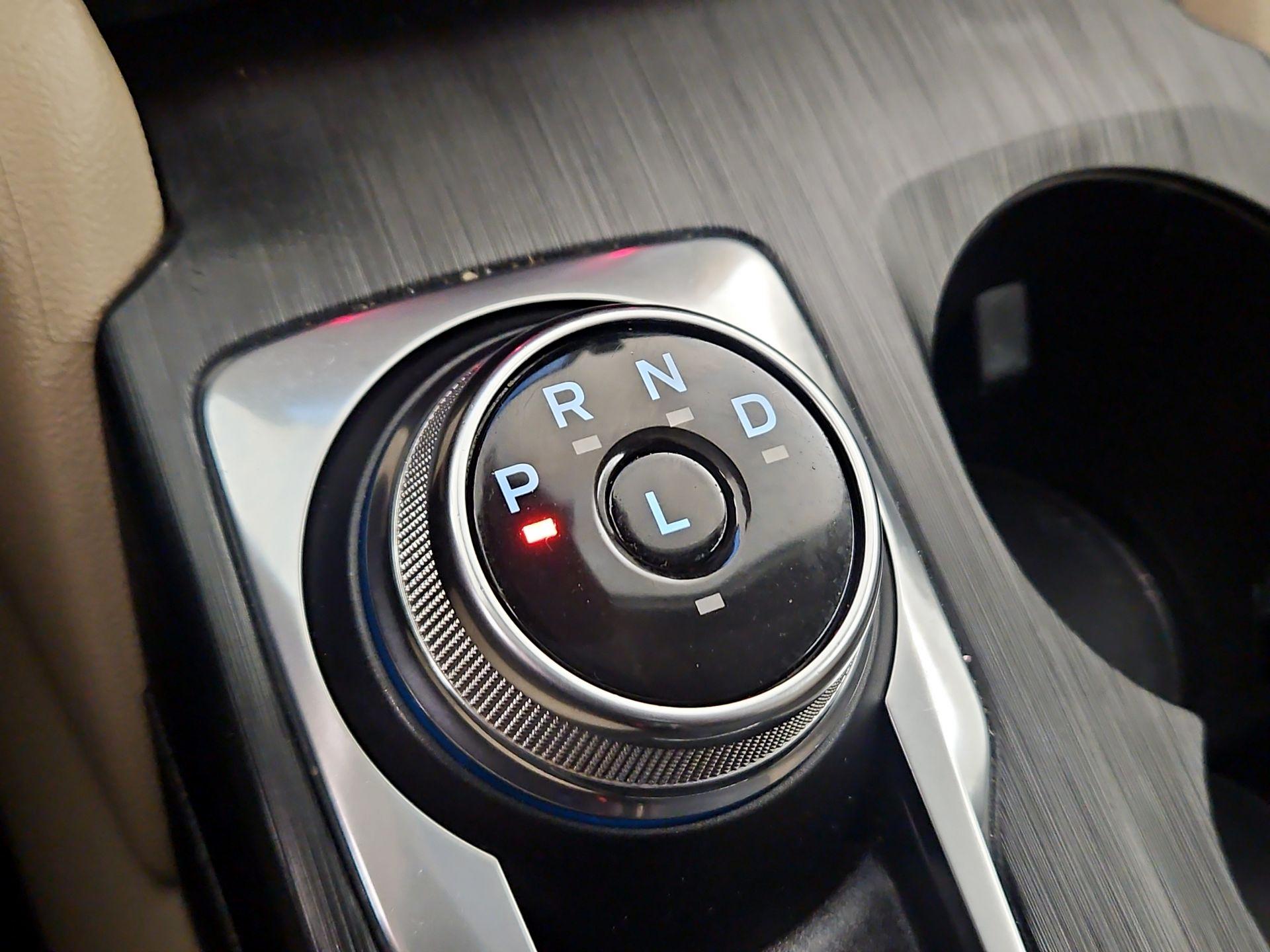 Thumbnail: 2022 Ford Escape - 18