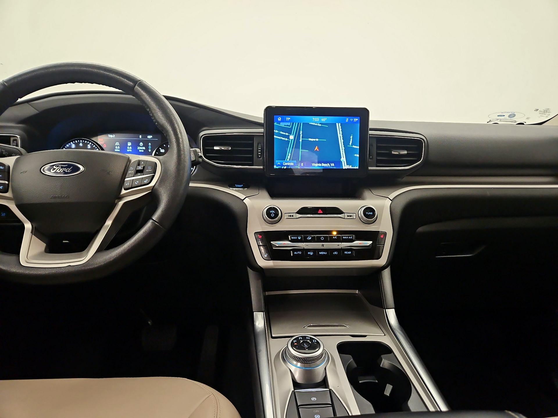 Thumbnail: 2022 Ford Explorer - 9