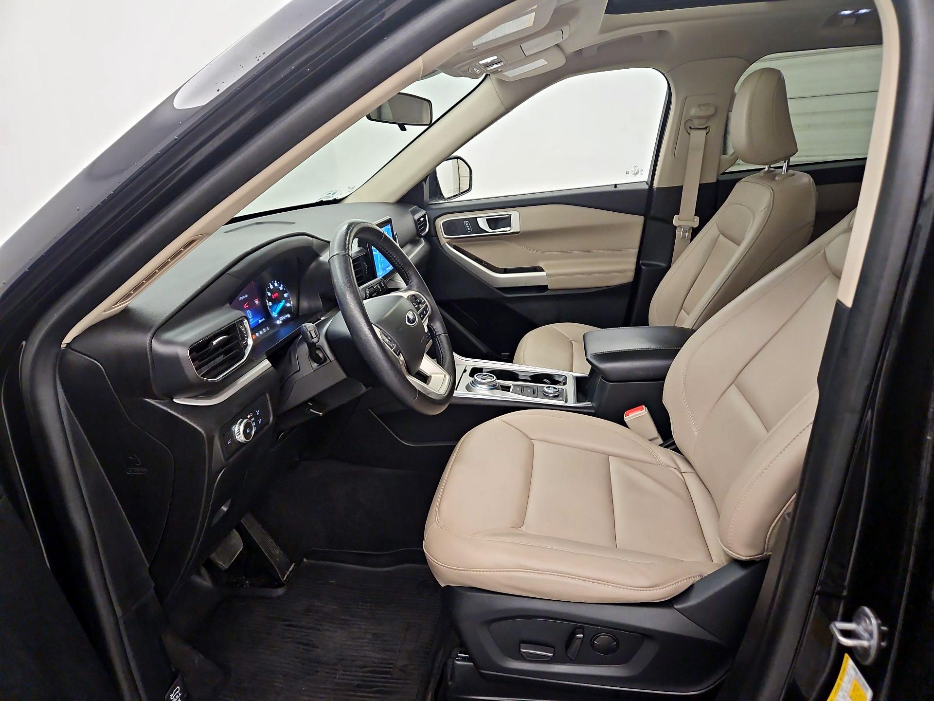 Thumbnail: 2022 Ford Explorer - 11