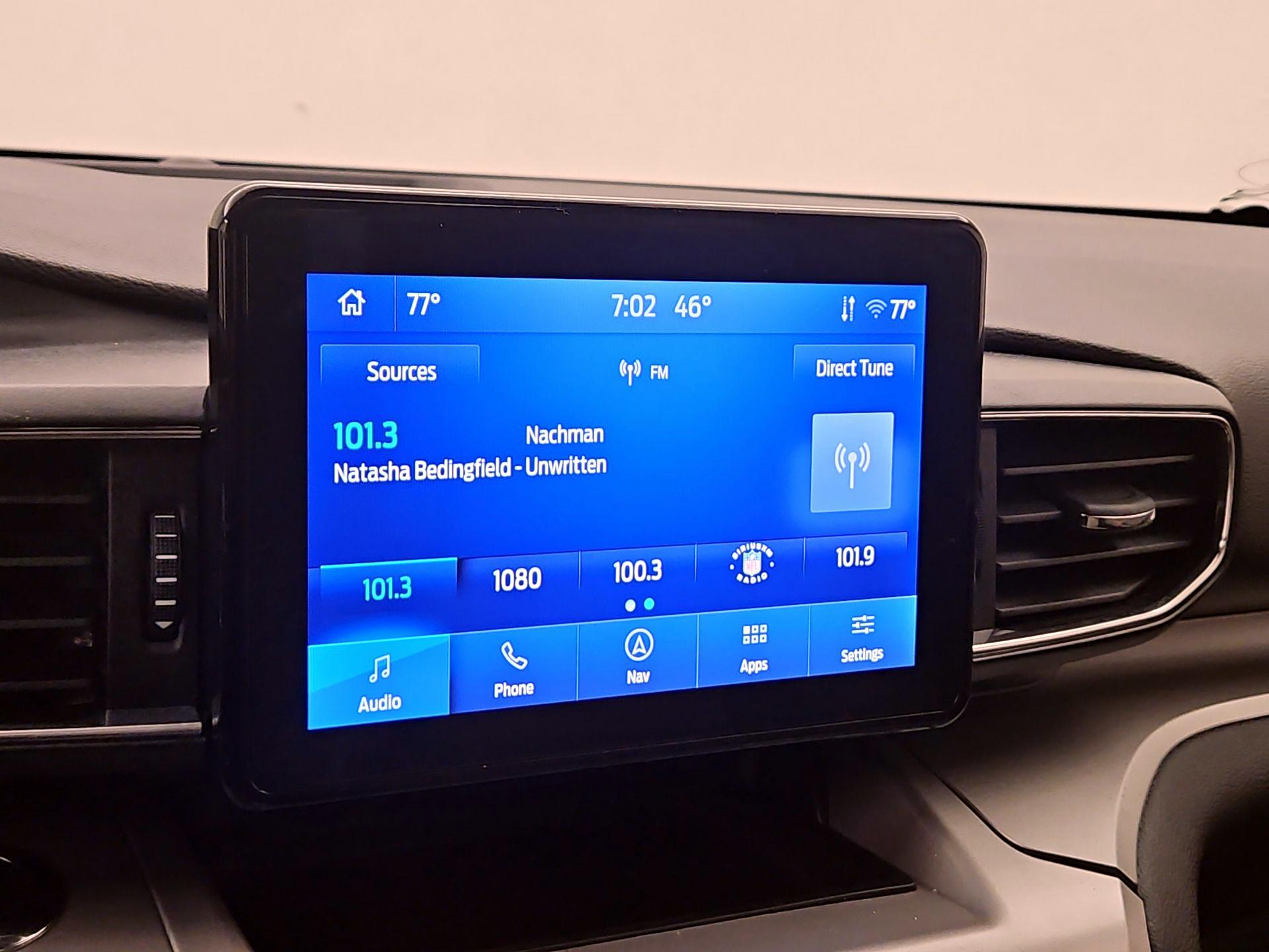 Thumbnail: 2022 Ford Explorer - 16